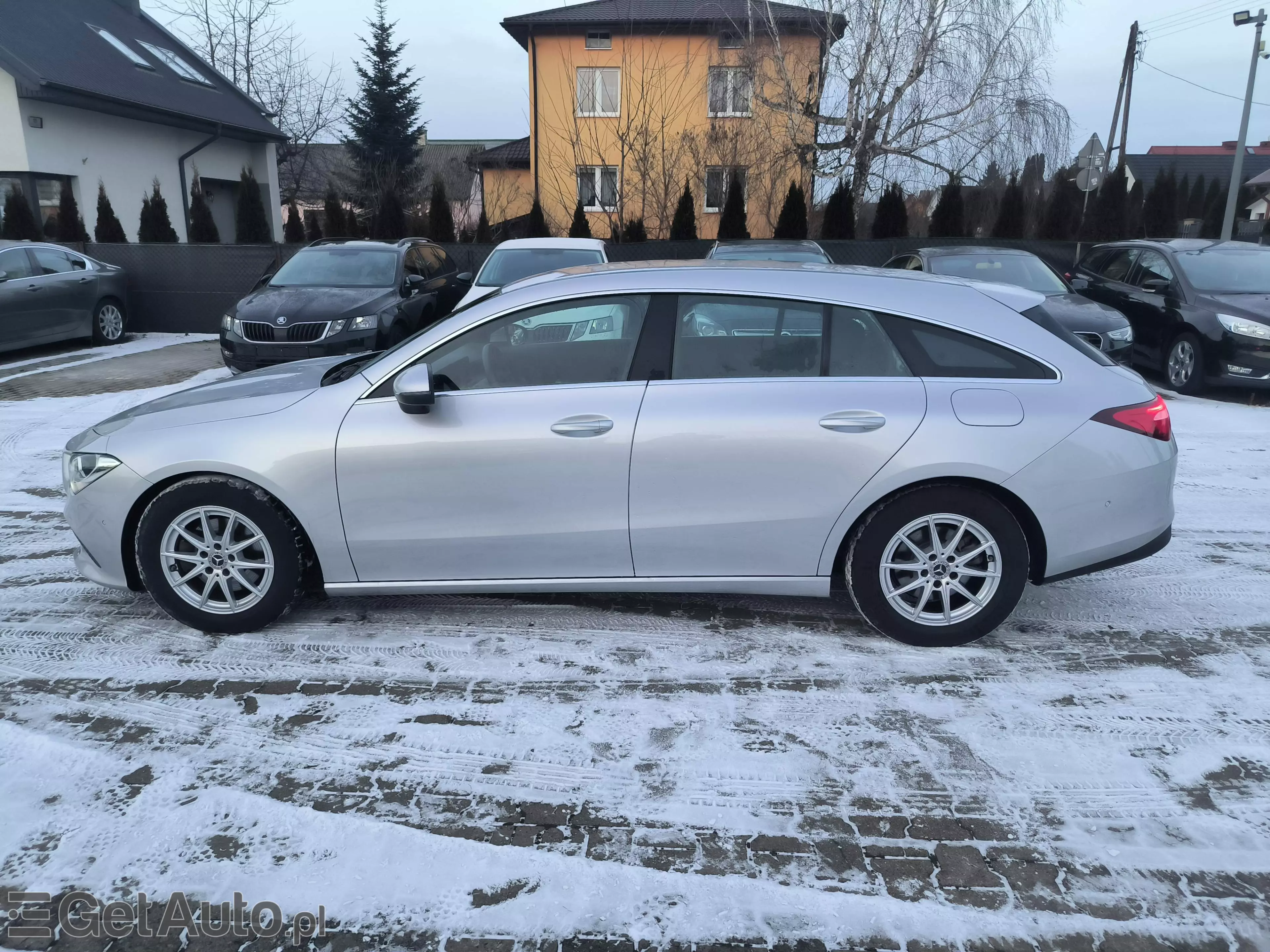 MERCEDES-BENZ CLA Shooting Brake