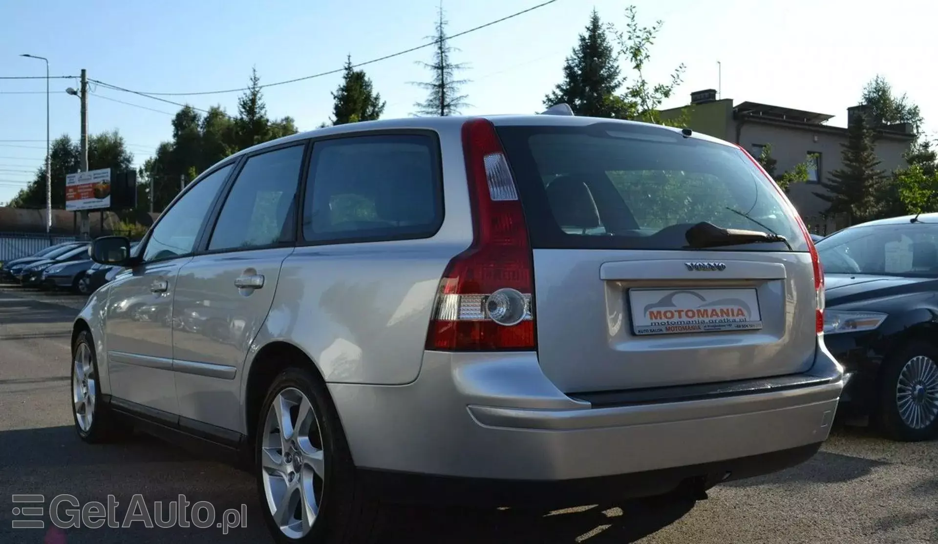 VOLVO V50 