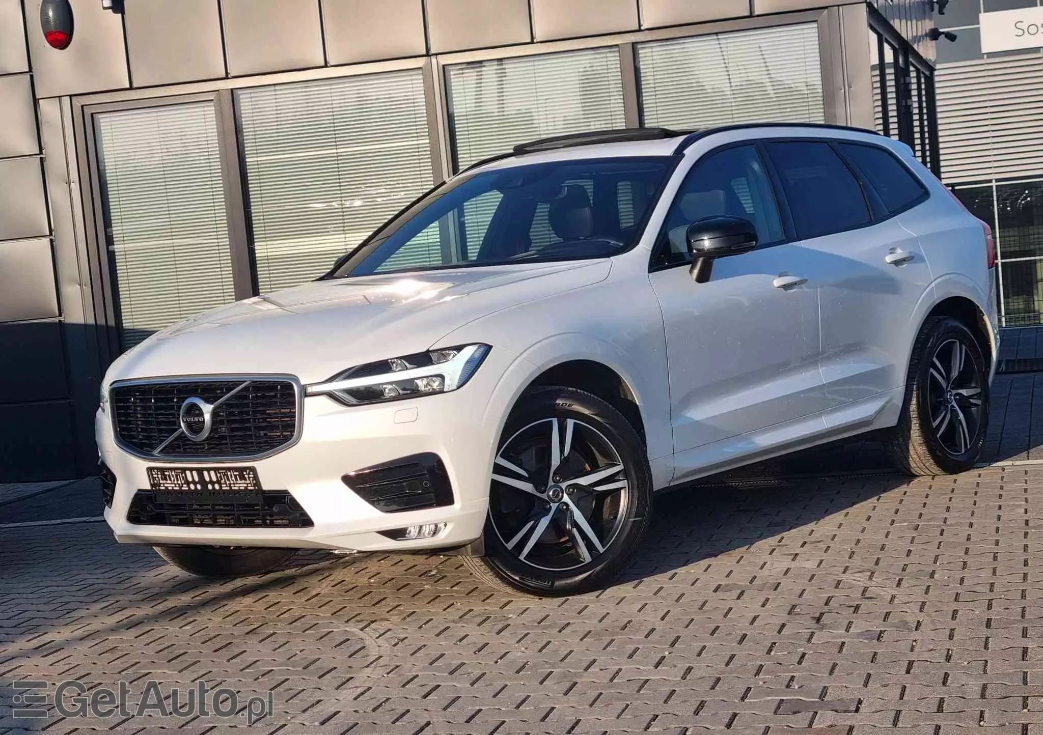 VOLVO XC 60 D5 AWD R-Design