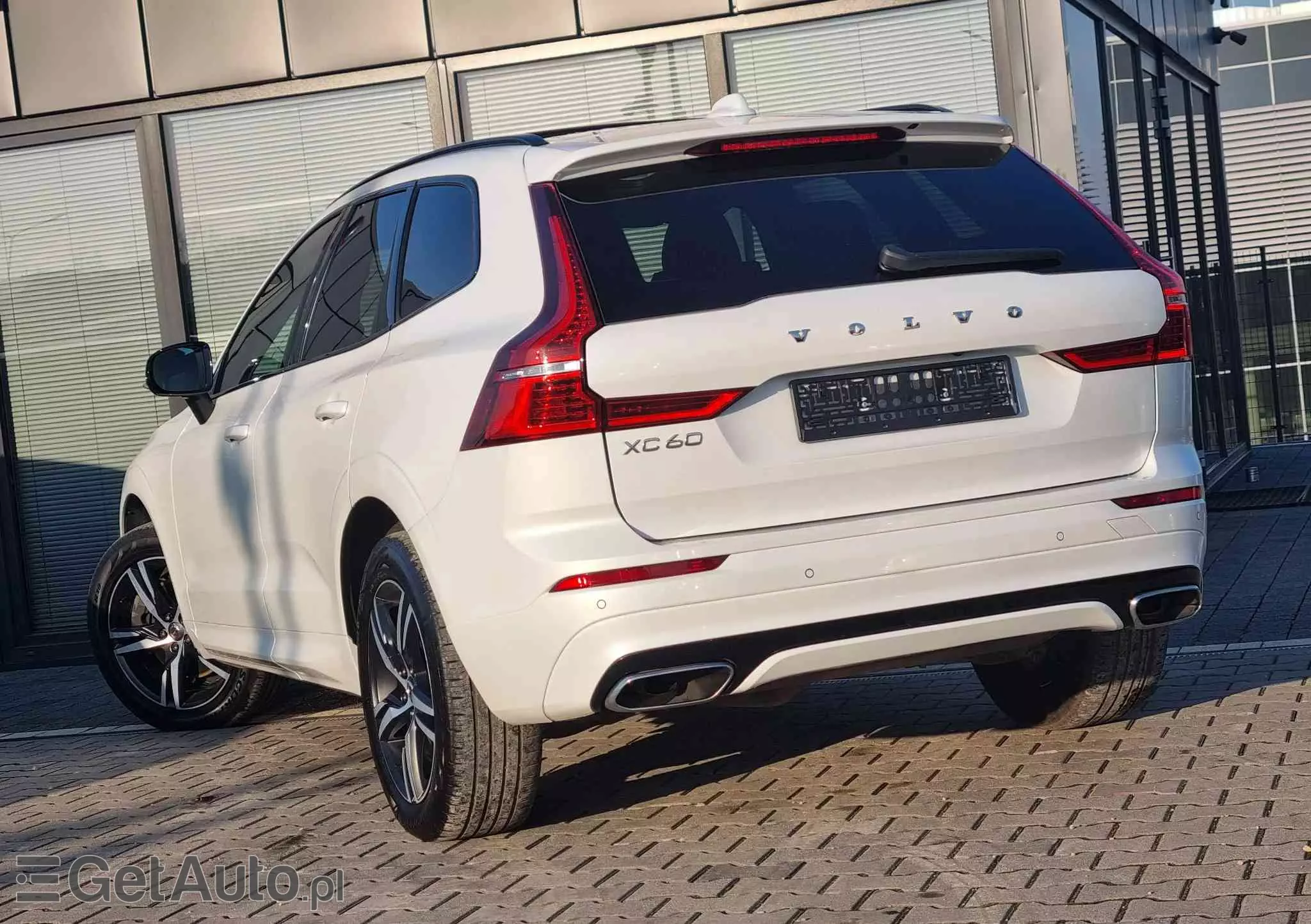 VOLVO XC 60 D5 AWD R-Design