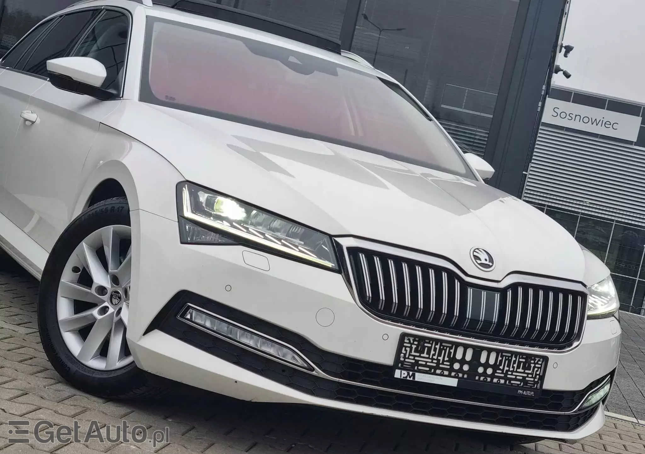 SKODA Superb 