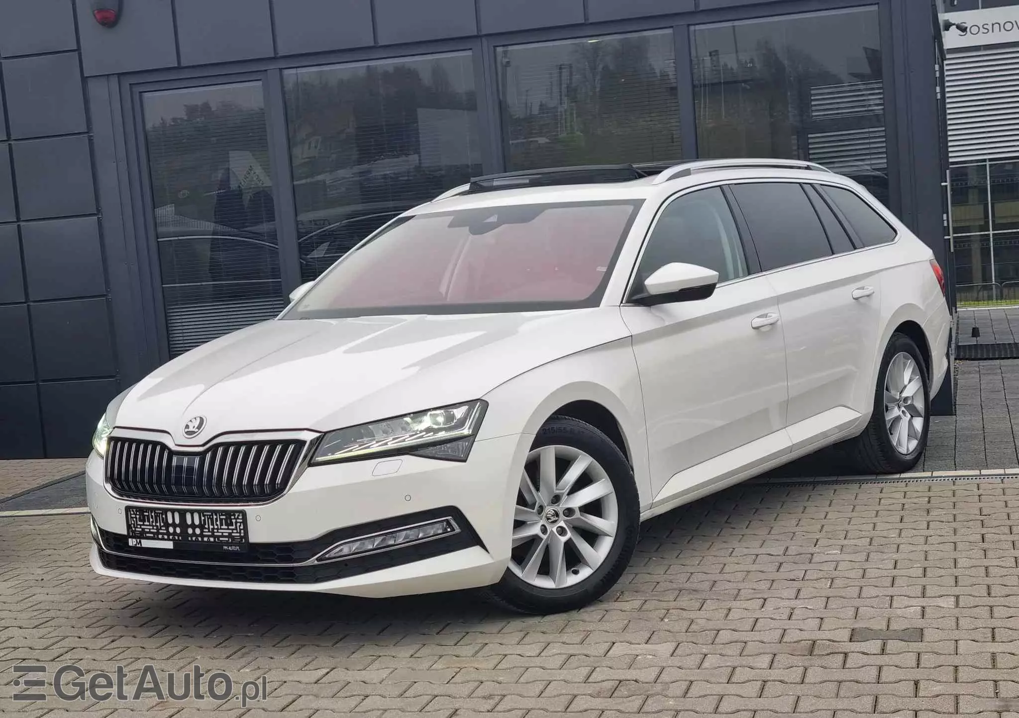 SKODA Superb 