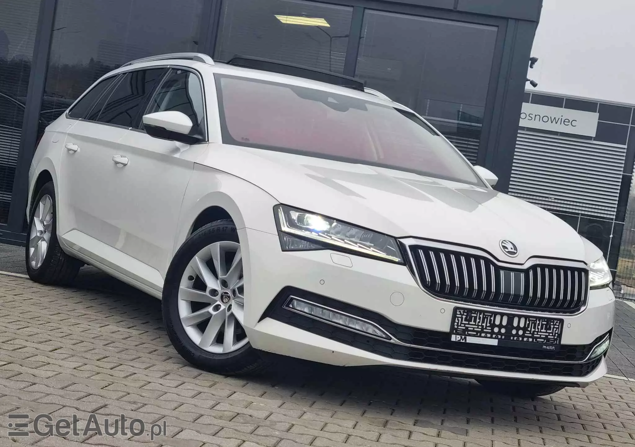 SKODA Superb 