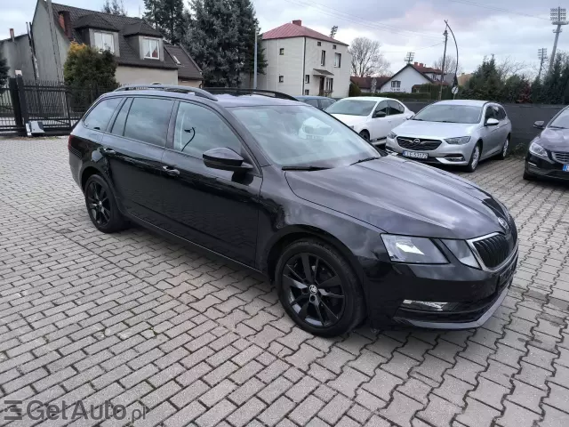 SKODA Octavia Ambition DSG