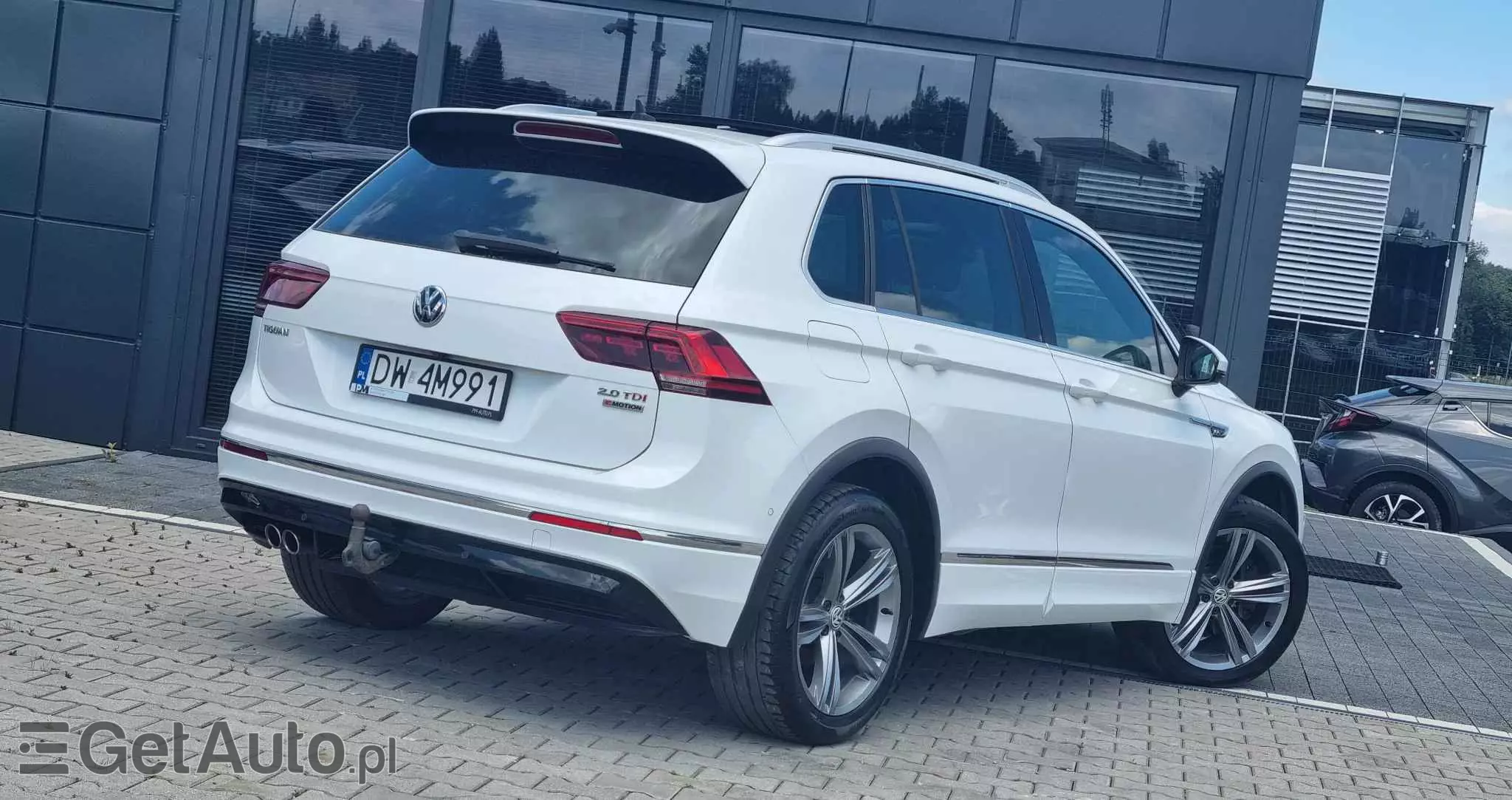 VOLKSWAGEN Tiguan 