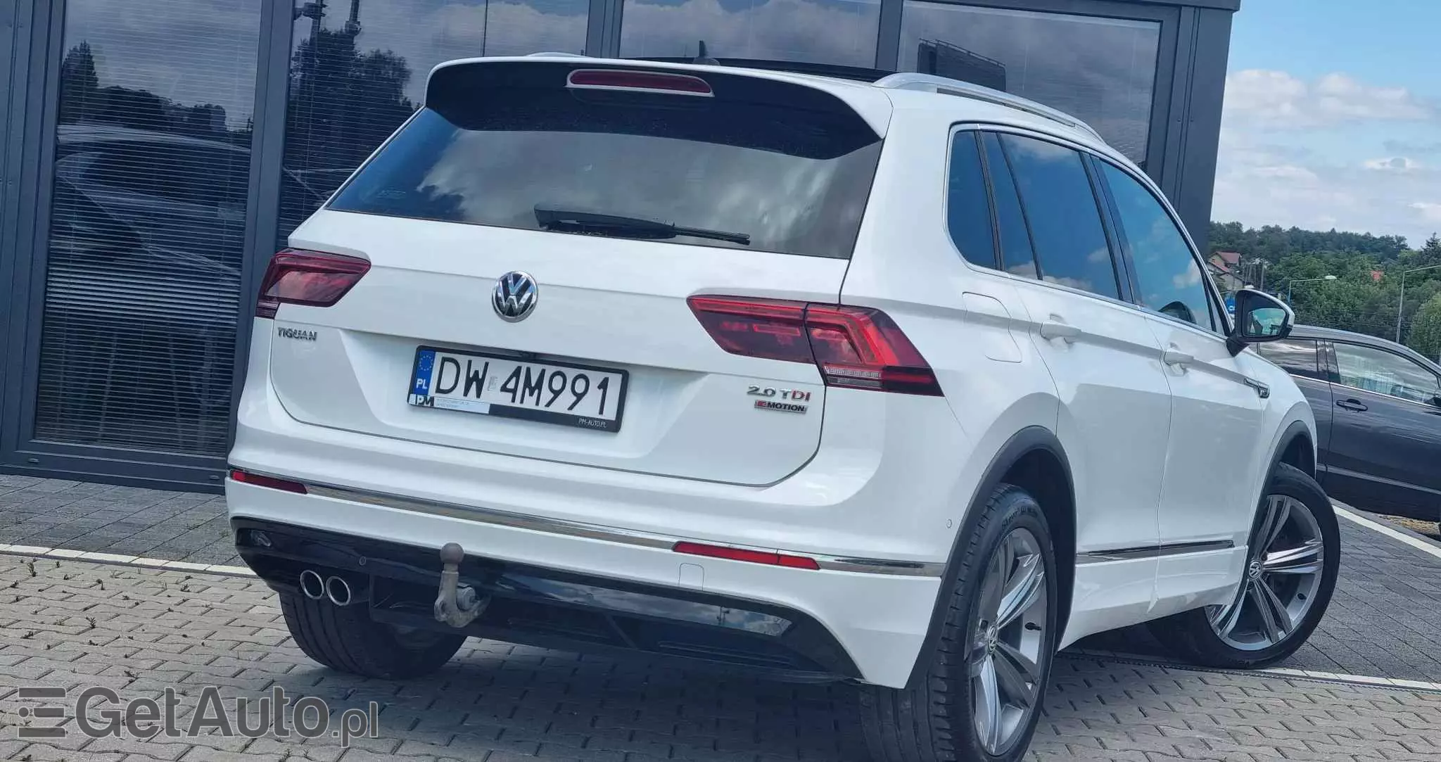 VOLKSWAGEN Tiguan 