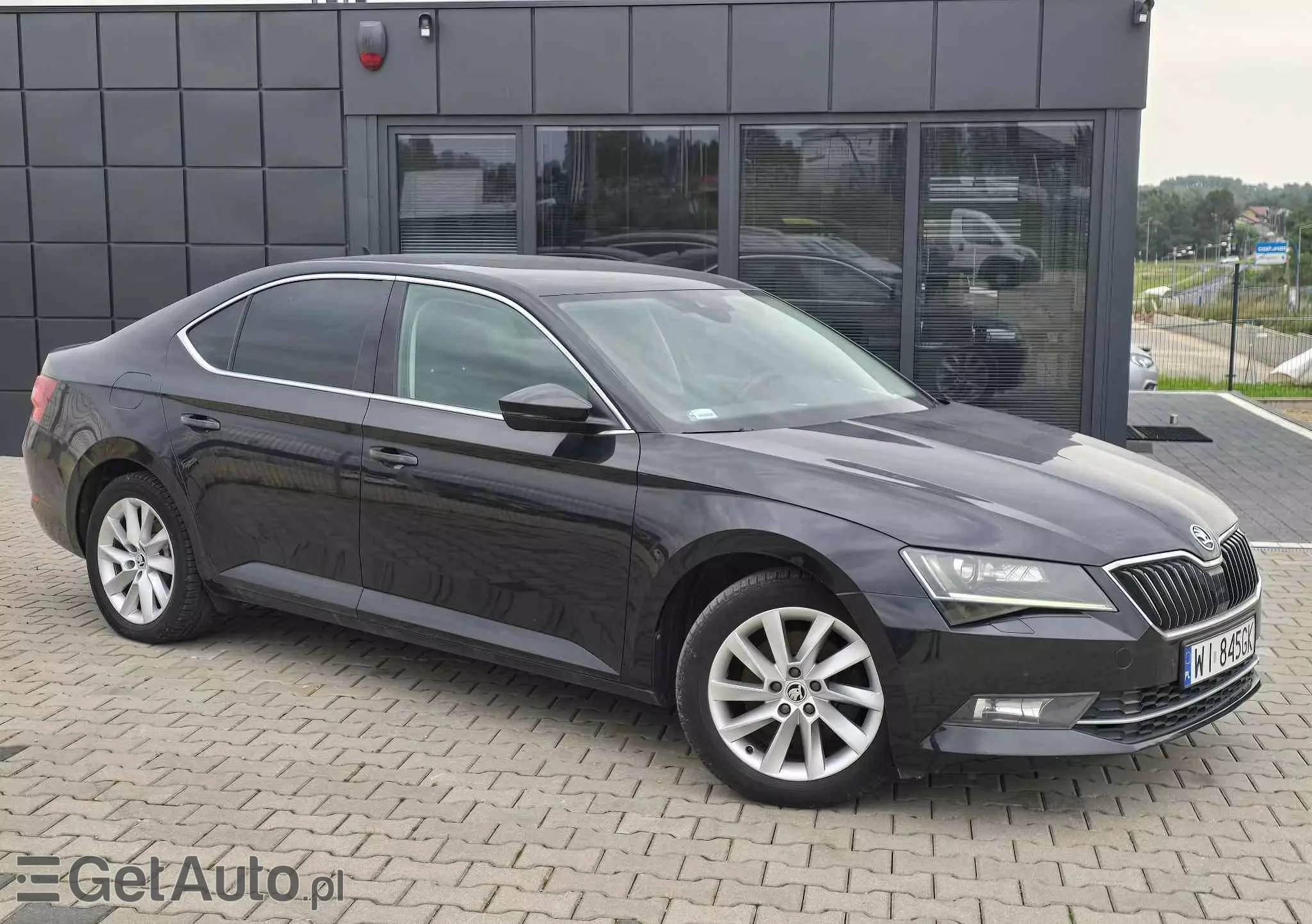 SKODA Superb 