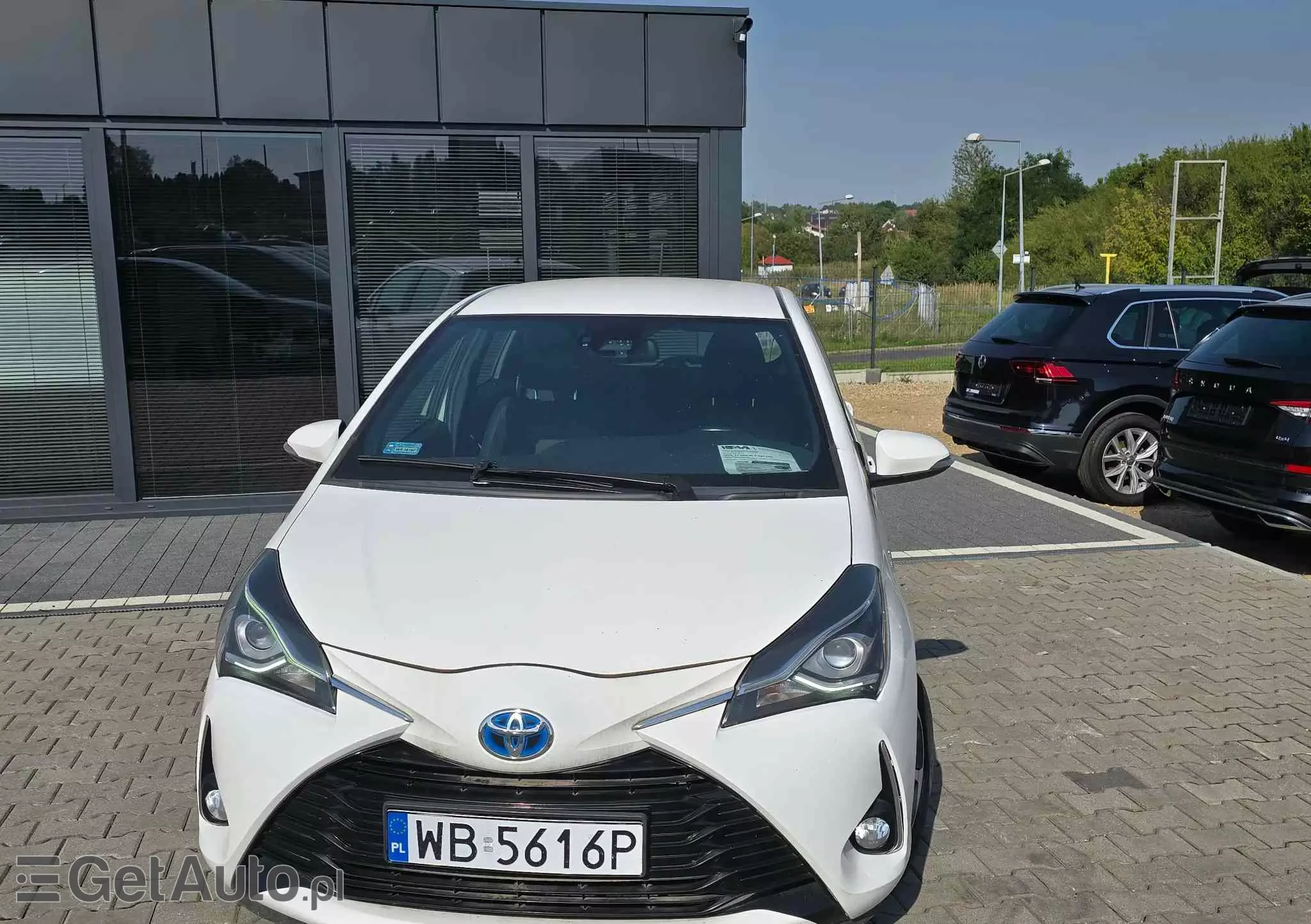 TOYOTA Yaris Hybrid 100 Dynamic