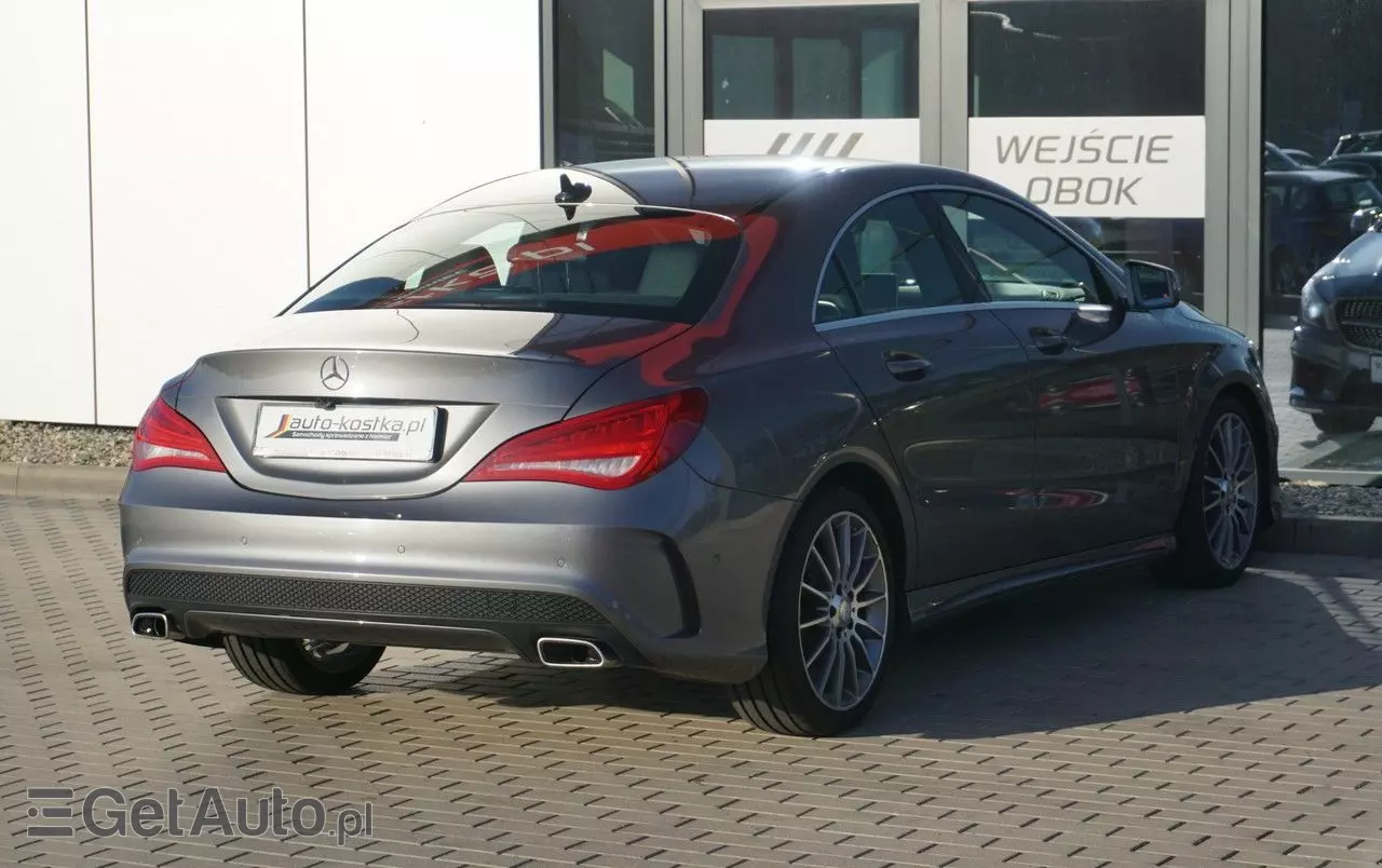 MERCEDES-BENZ CLA 200 AMG Line