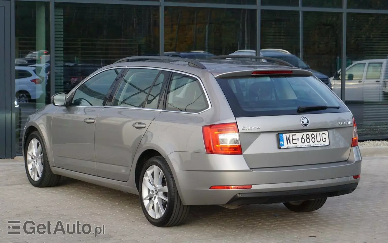 SKODA Octavia 