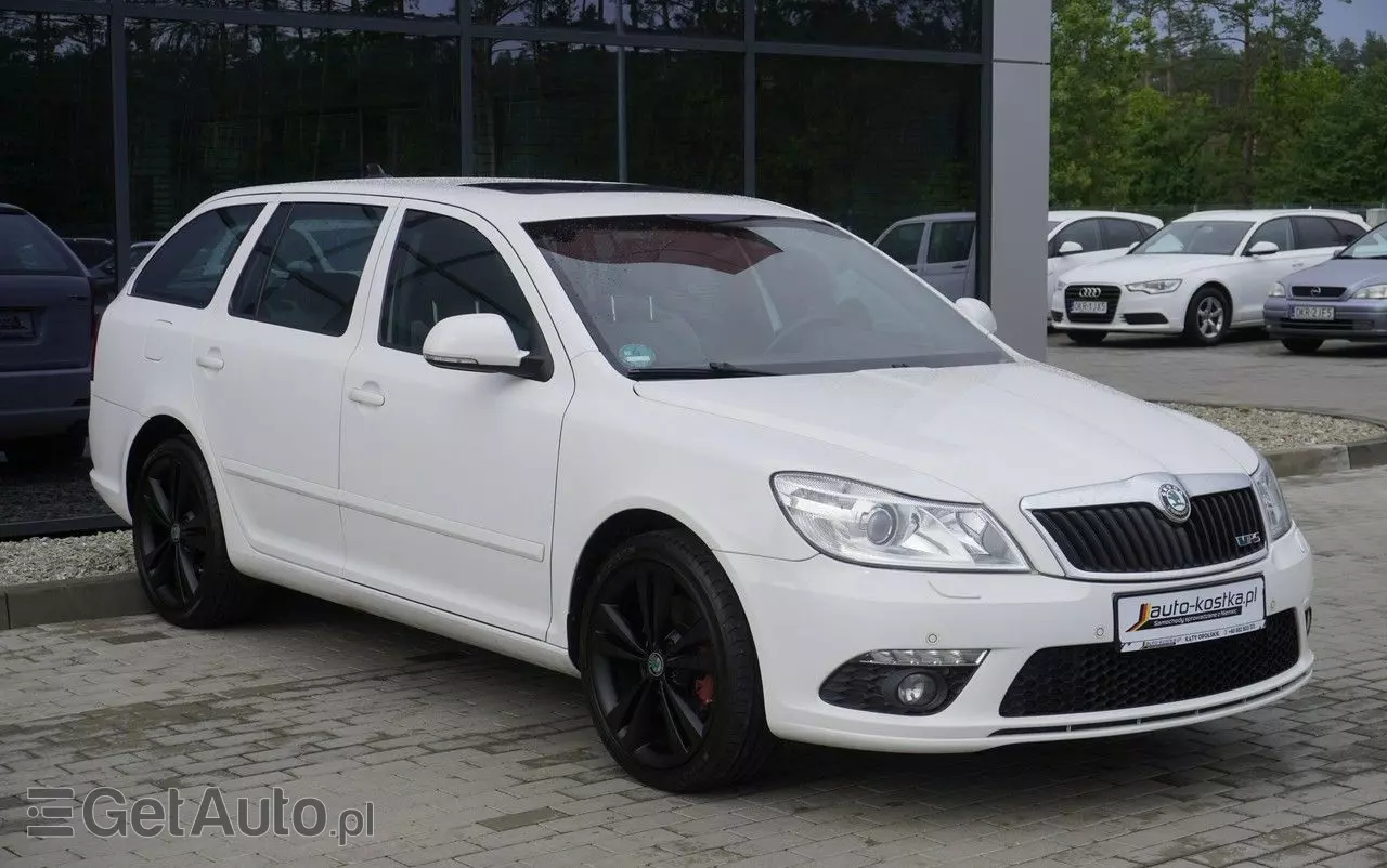 SKODA Octavia 2.0 TDI CR DPF DSG RS