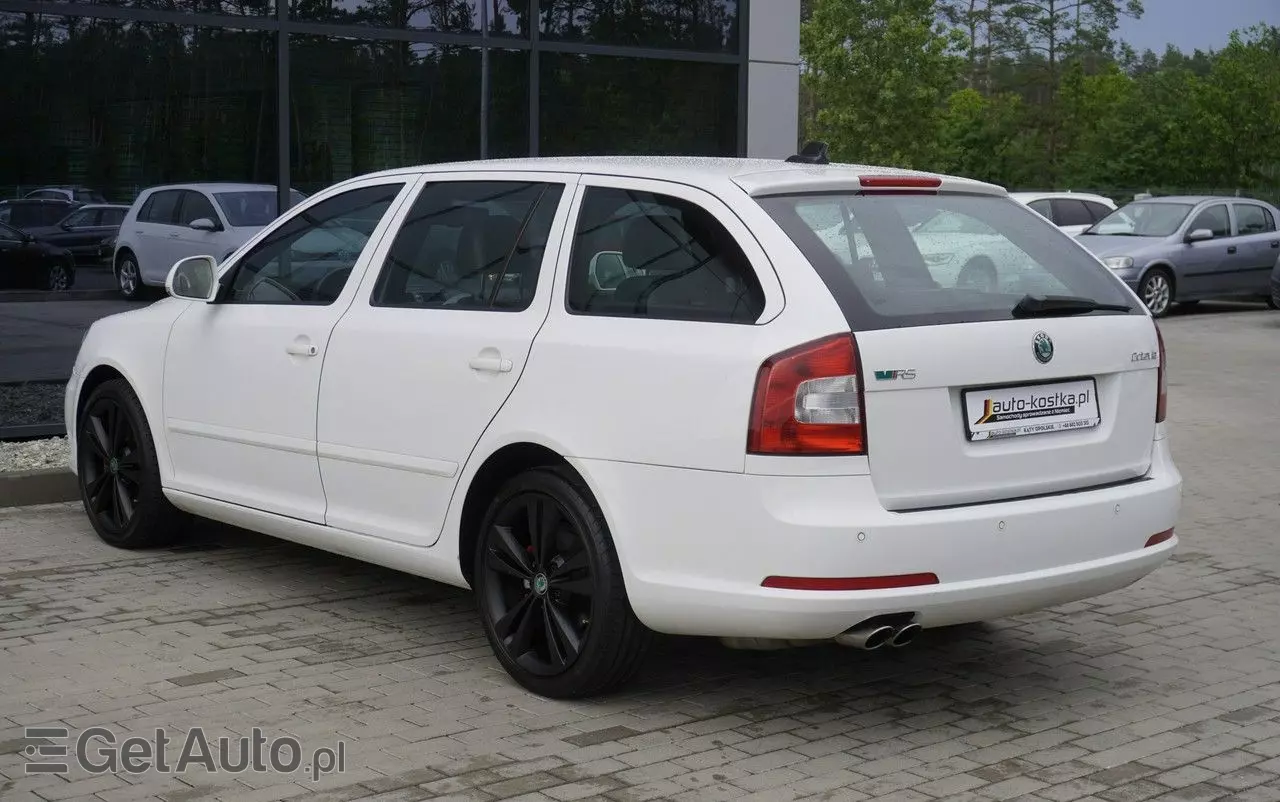 SKODA Octavia 2.0 TDI CR DPF DSG RS