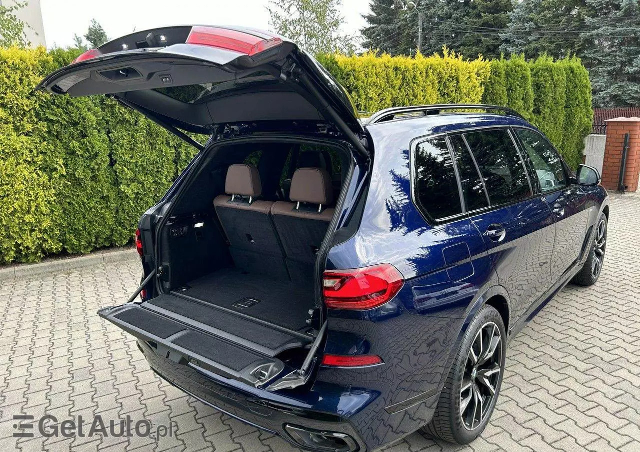 BMW X7 