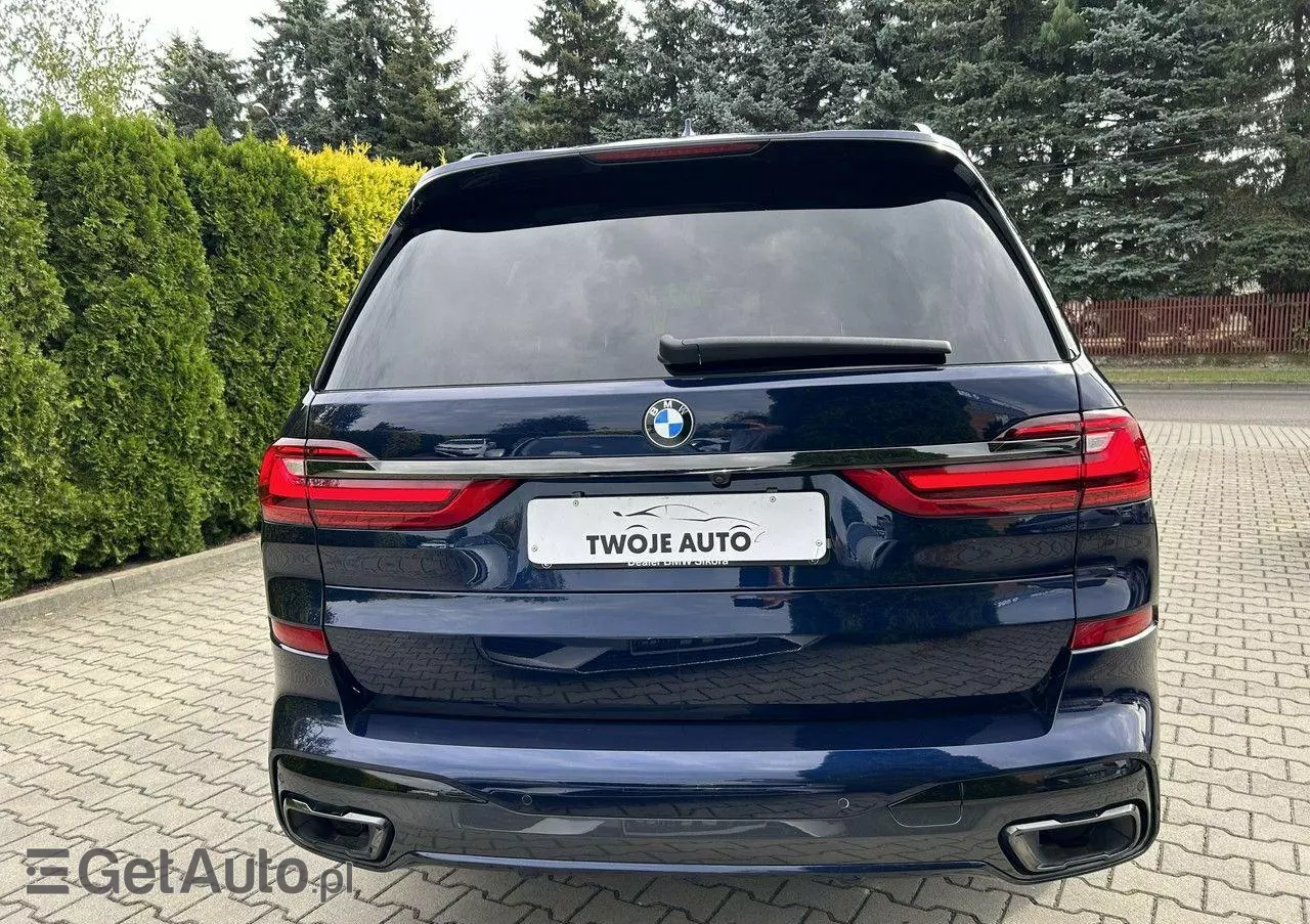 BMW X7 