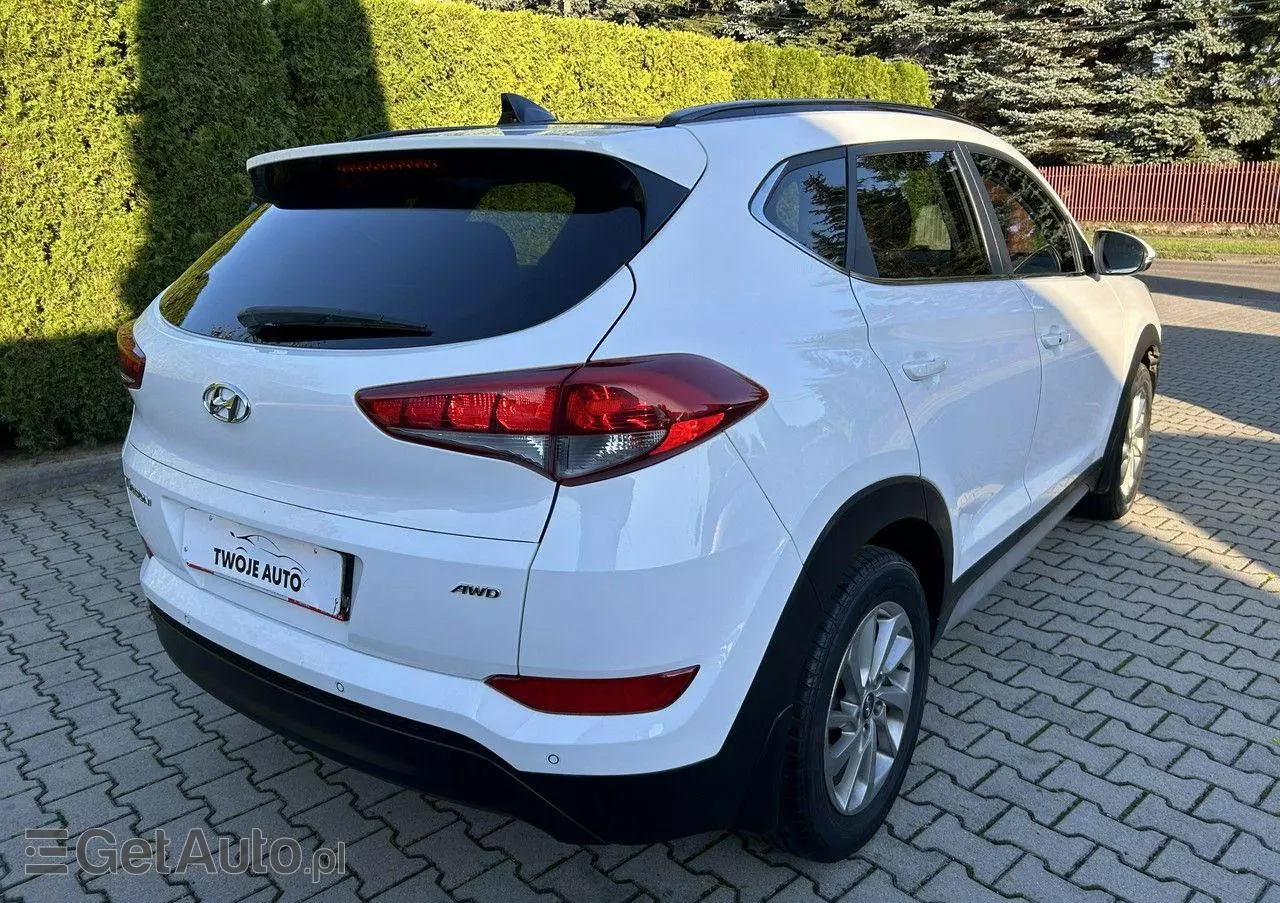 HYUNDAI Tucson 