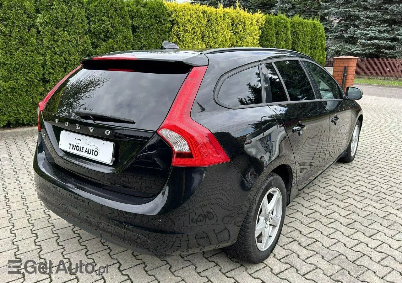 VOLVO V60 D2 Kinetic