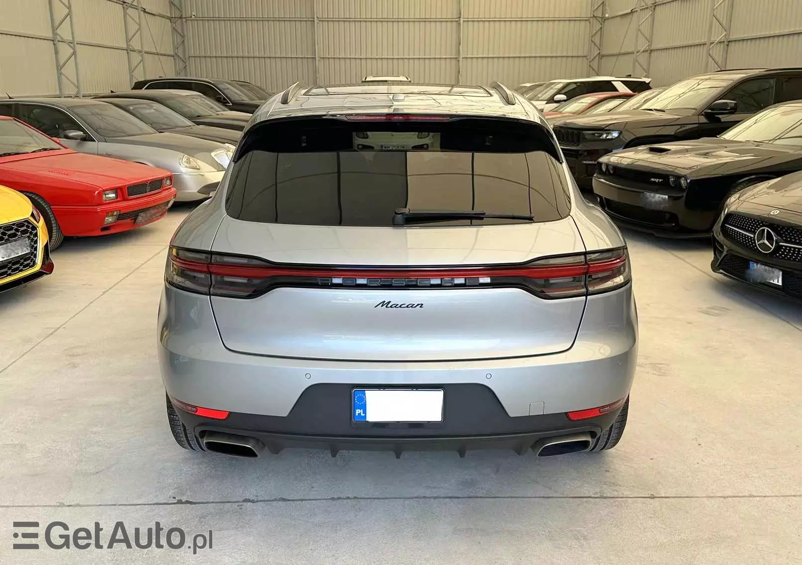 PORSCHE Macan Standard