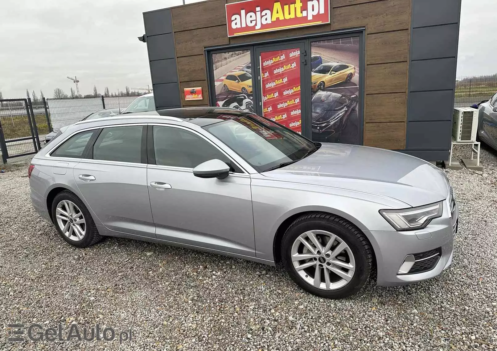 AUDI A6 