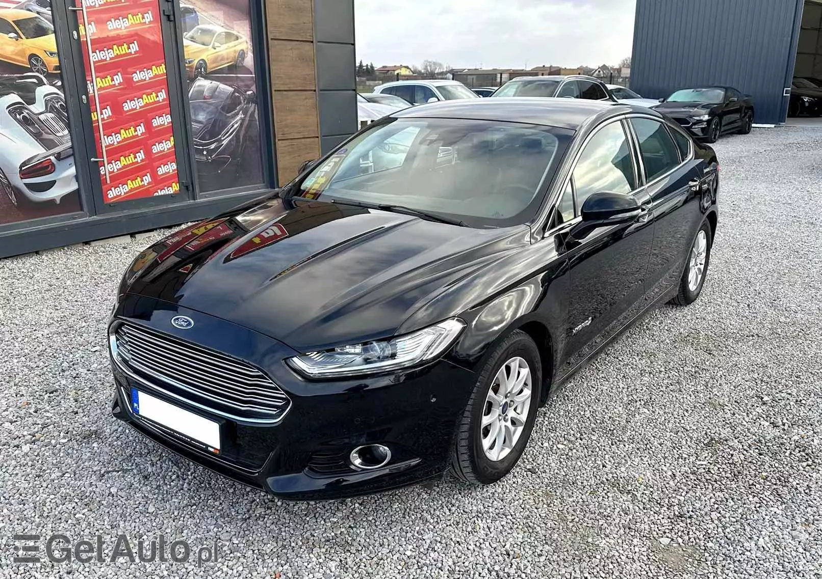 FORD Mondeo 2.0 Hybrid Titanium