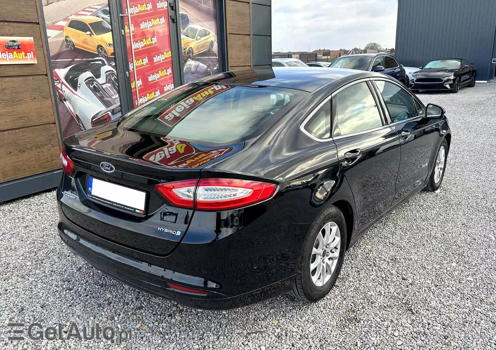 FORD Mondeo 2.0 Hybrid Titanium