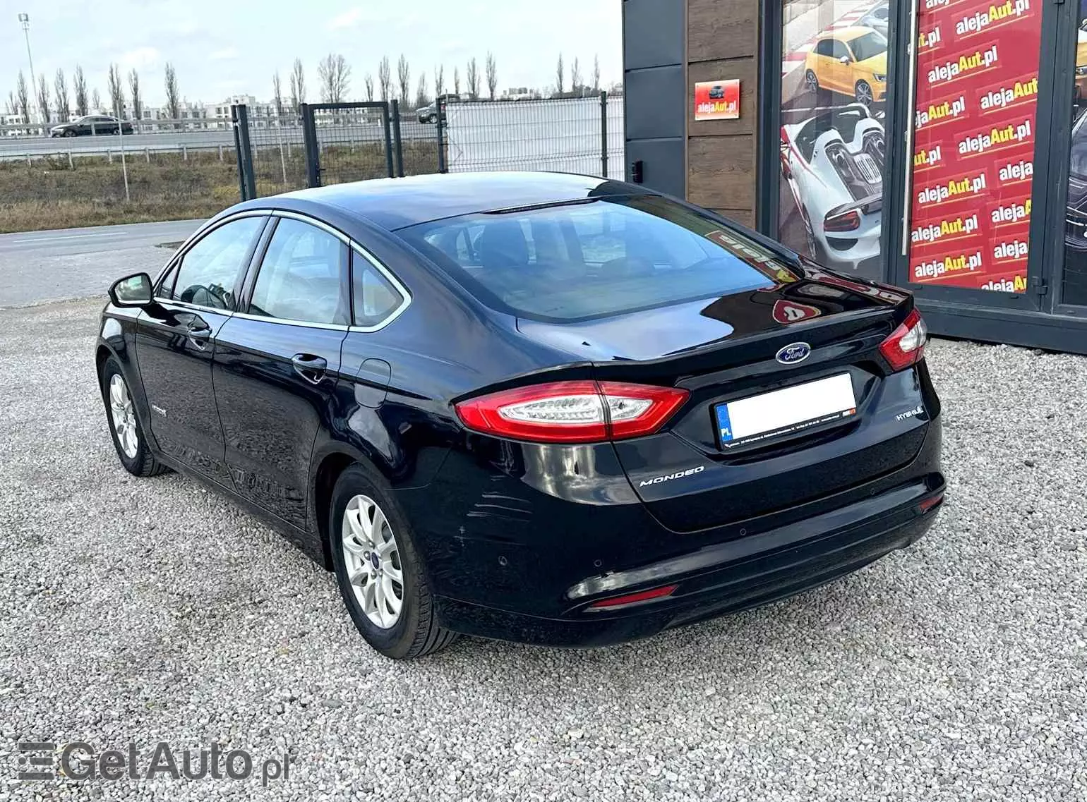 FORD Mondeo 2.0 Hybrid Titanium