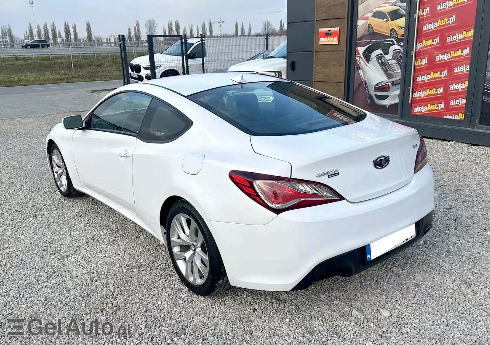 HYUNDAI Genesis Coupe 2.0 T Automatik