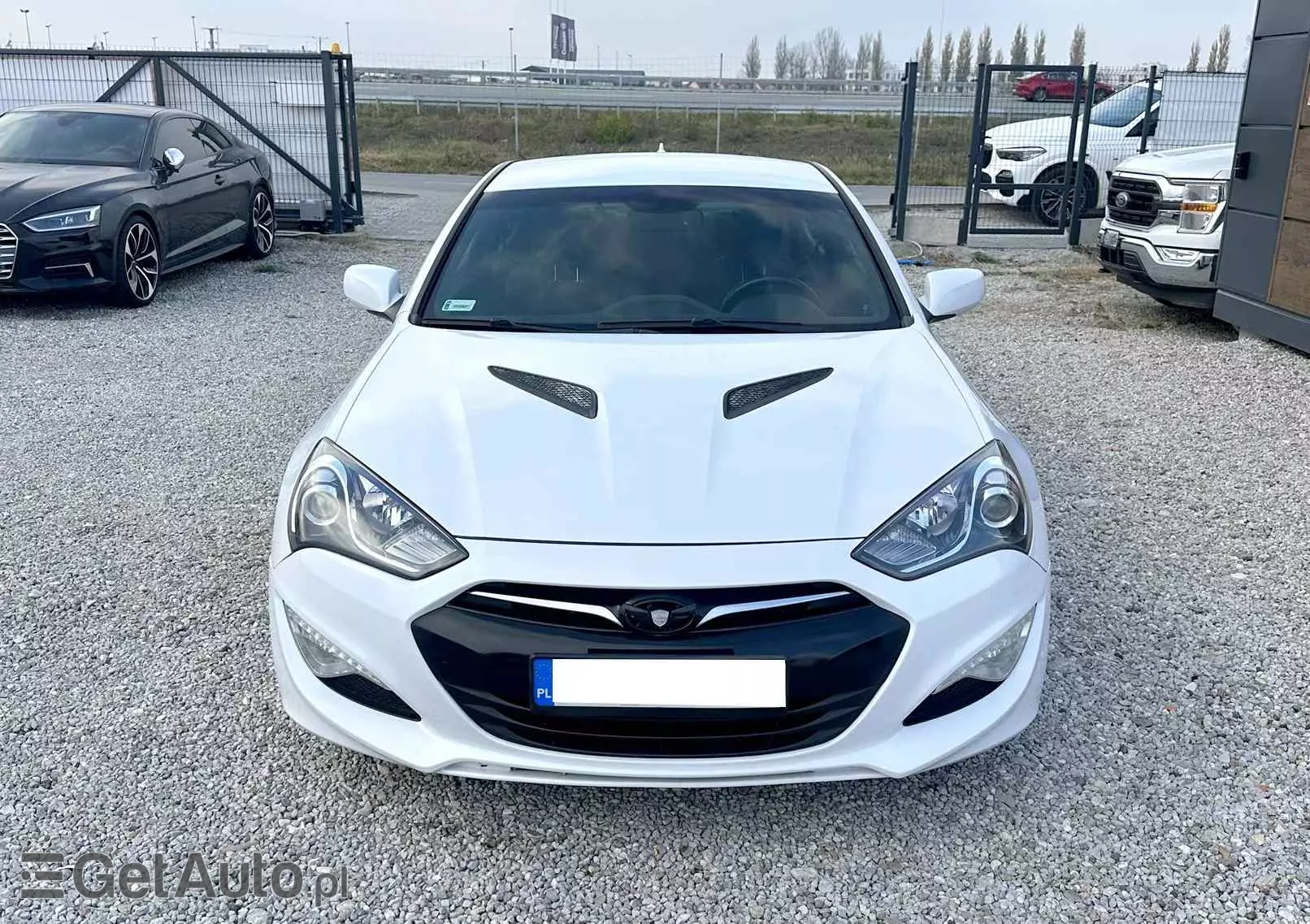 HYUNDAI Genesis Coupe 2.0 T Automatik