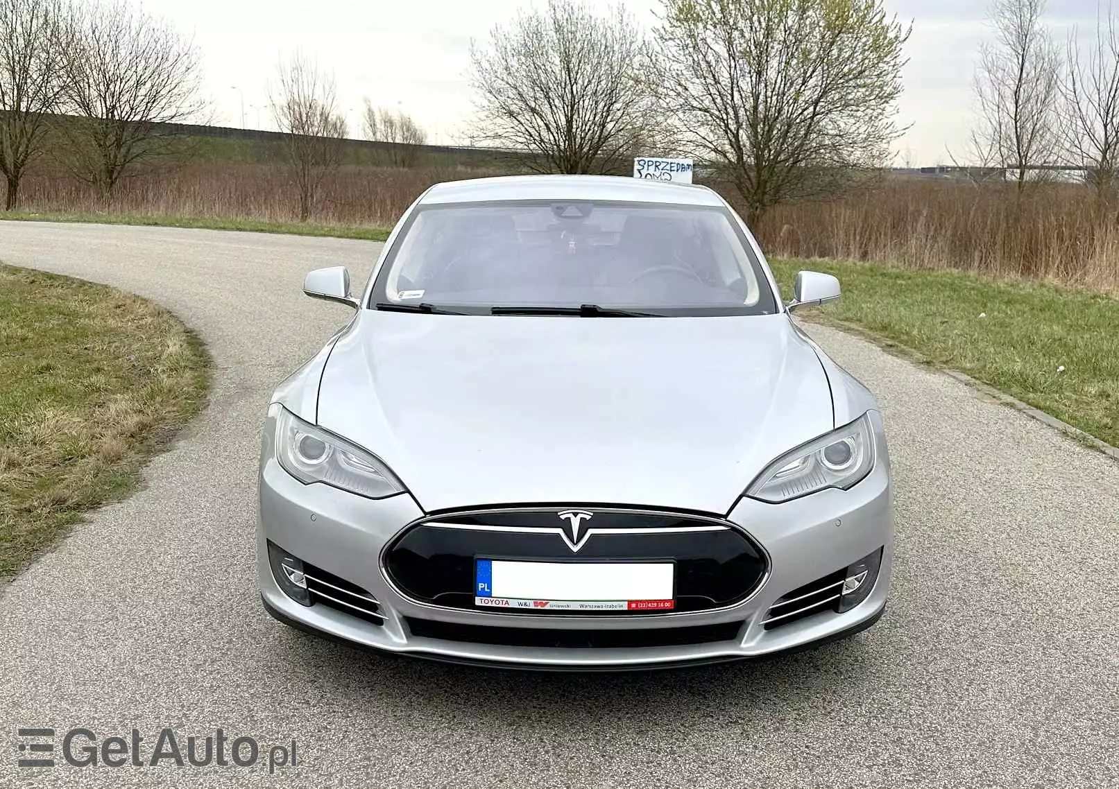 TESLA Model S 85