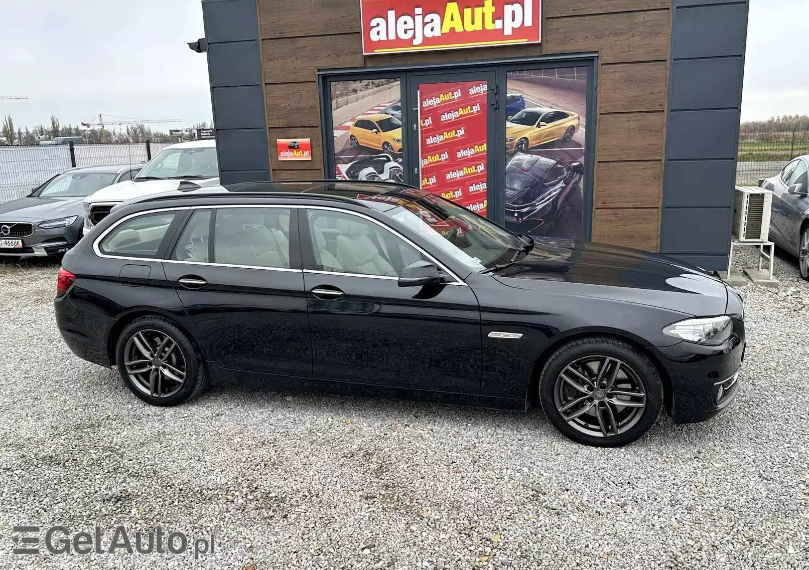 BMW Seria 5 525d xDrive Luxury Line