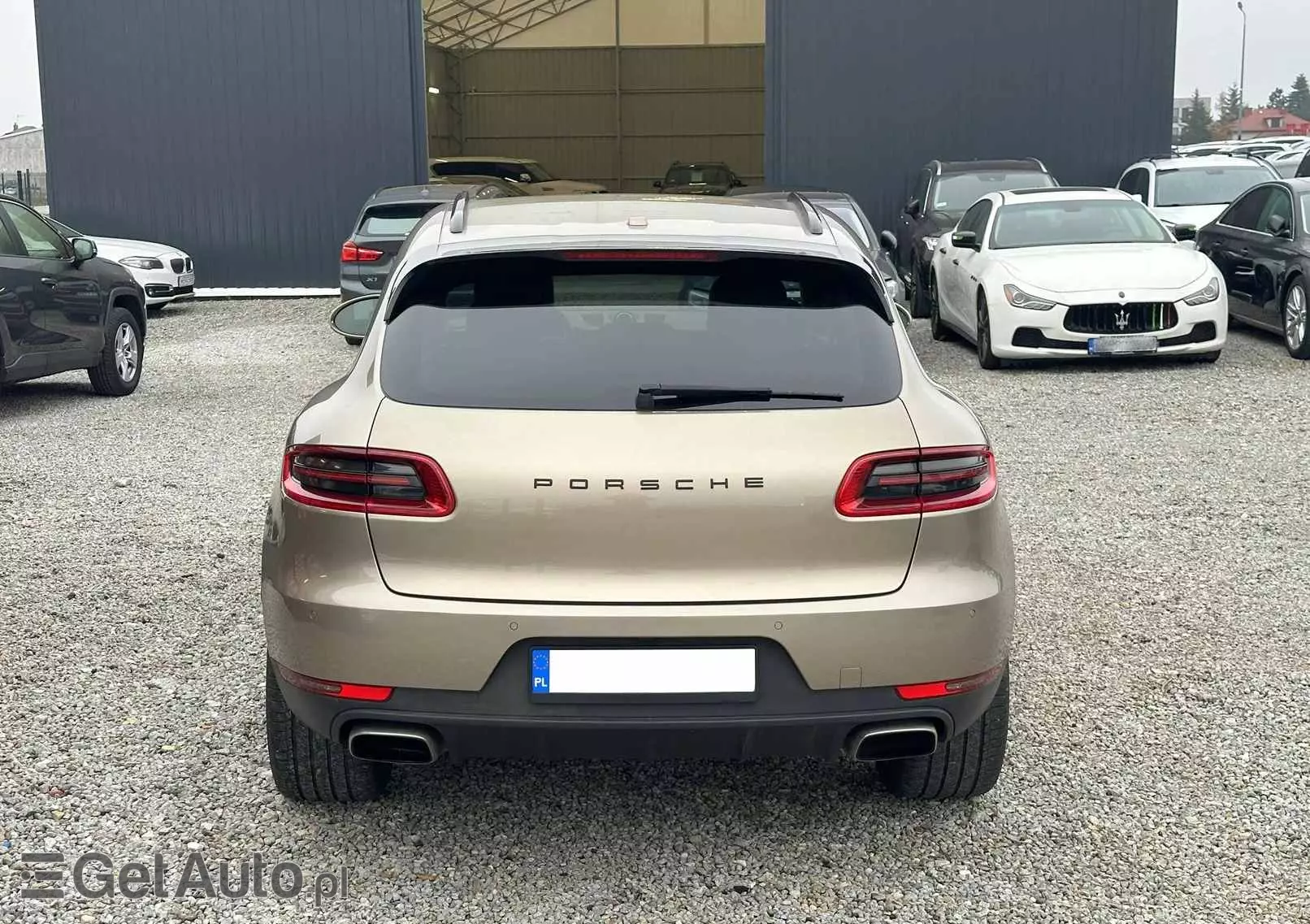 PORSCHE Macan PDK