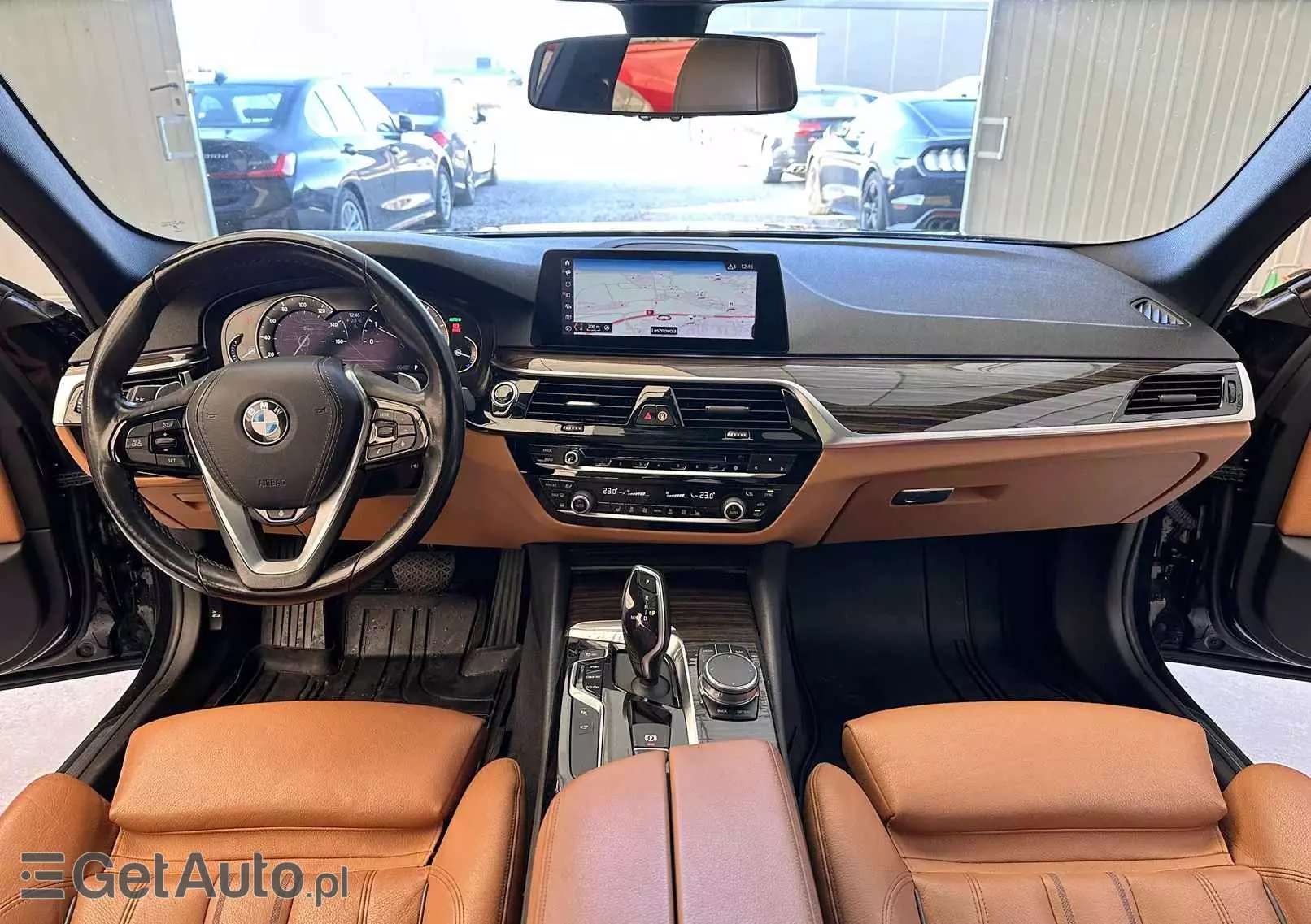 BMW Seria 5 528i xDrive Luxury Line