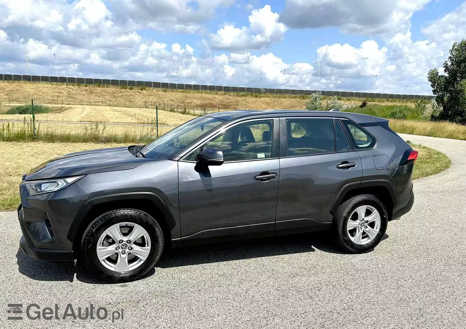 TOYOTA RAV4 2.0 Active 4x2