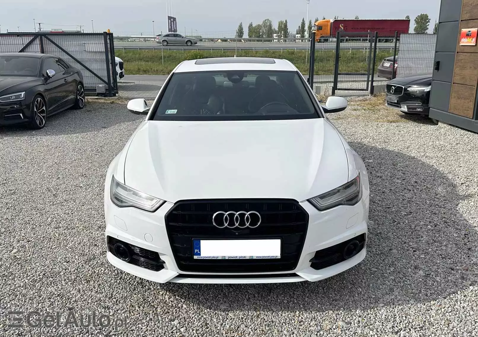 AUDI S6 