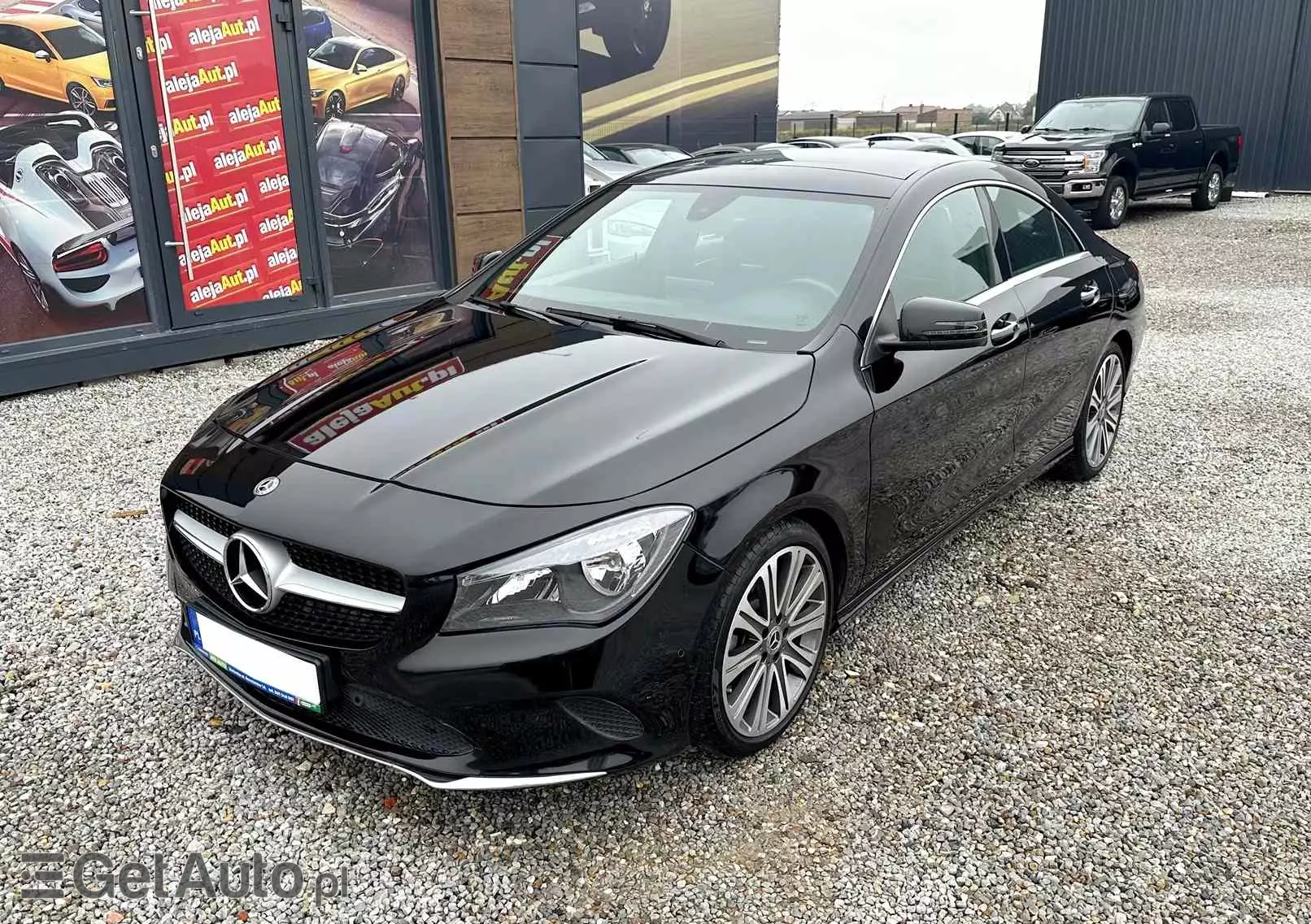 MERCEDES-BENZ CLA 250 7G-DCT