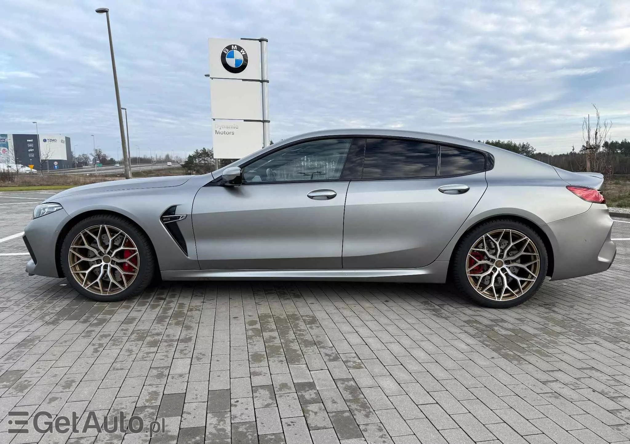 BMW M8 Standard