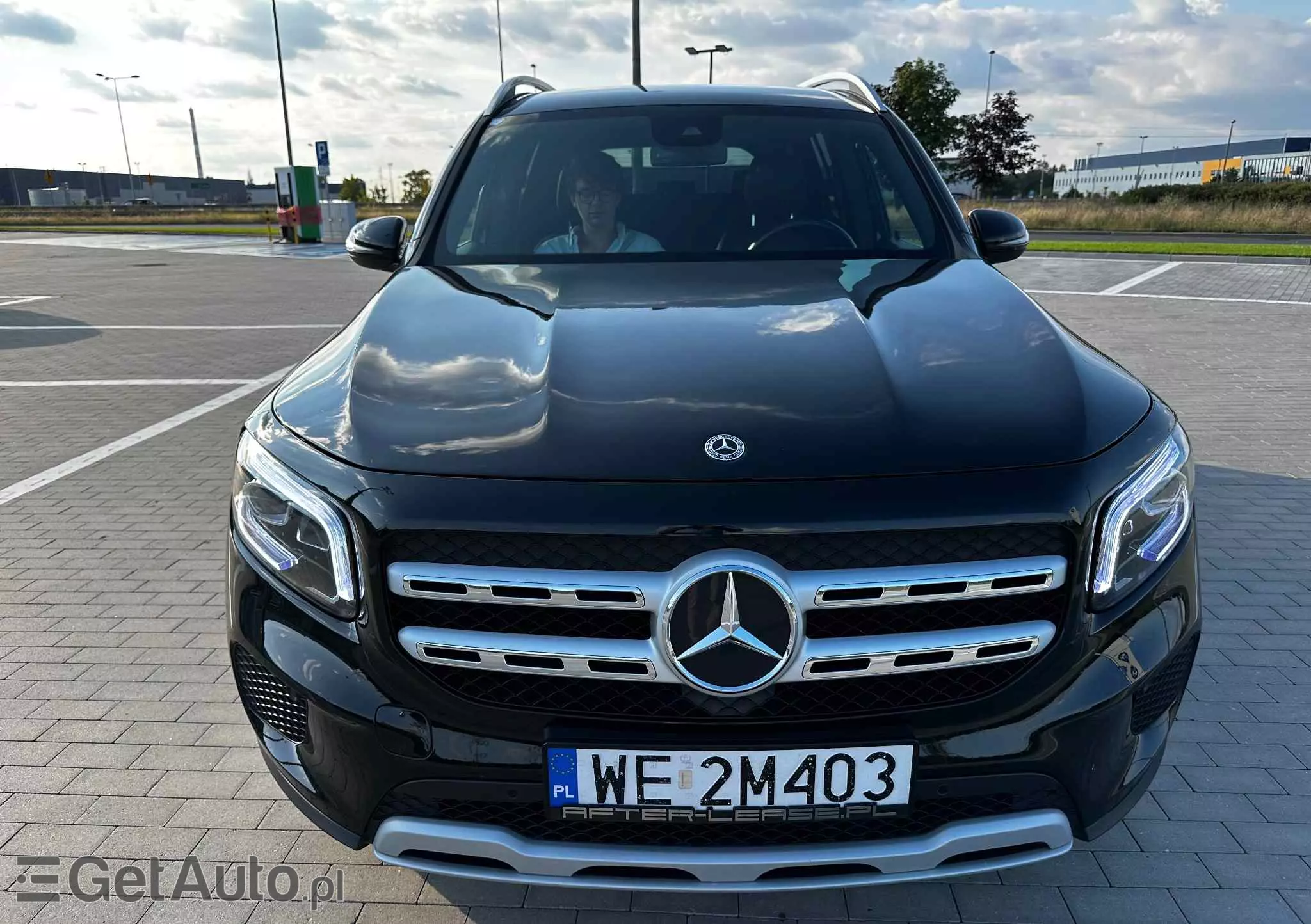 MERCEDES-BENZ GLB 200 7G-DCT