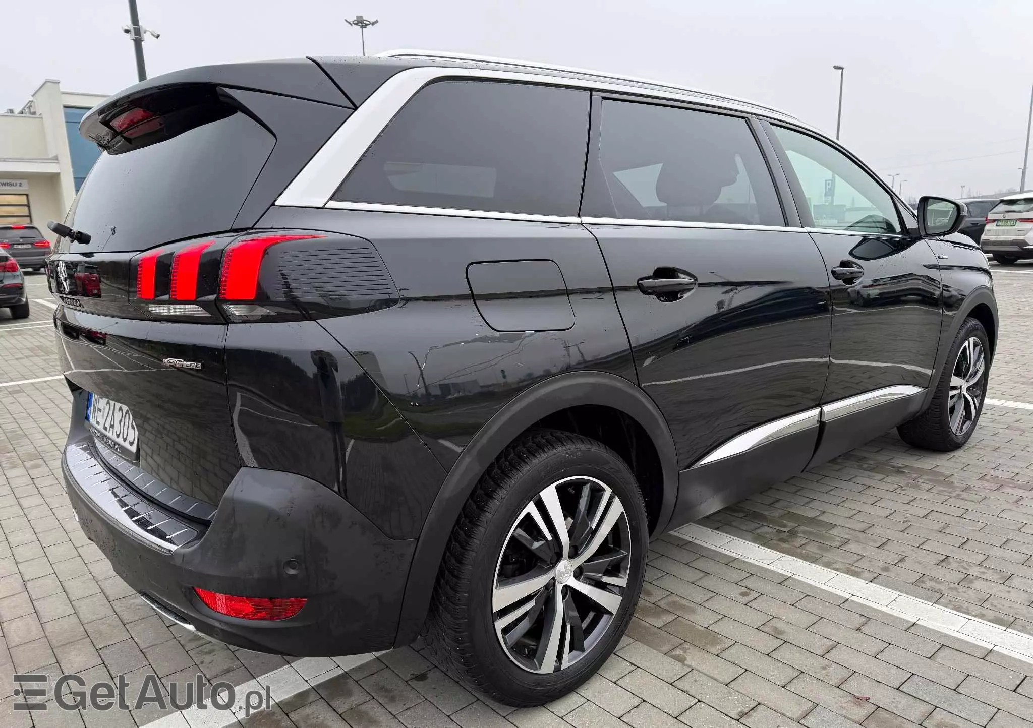 PEUGEOT 5008 1.6 PureTech GT Line S&S EAT8