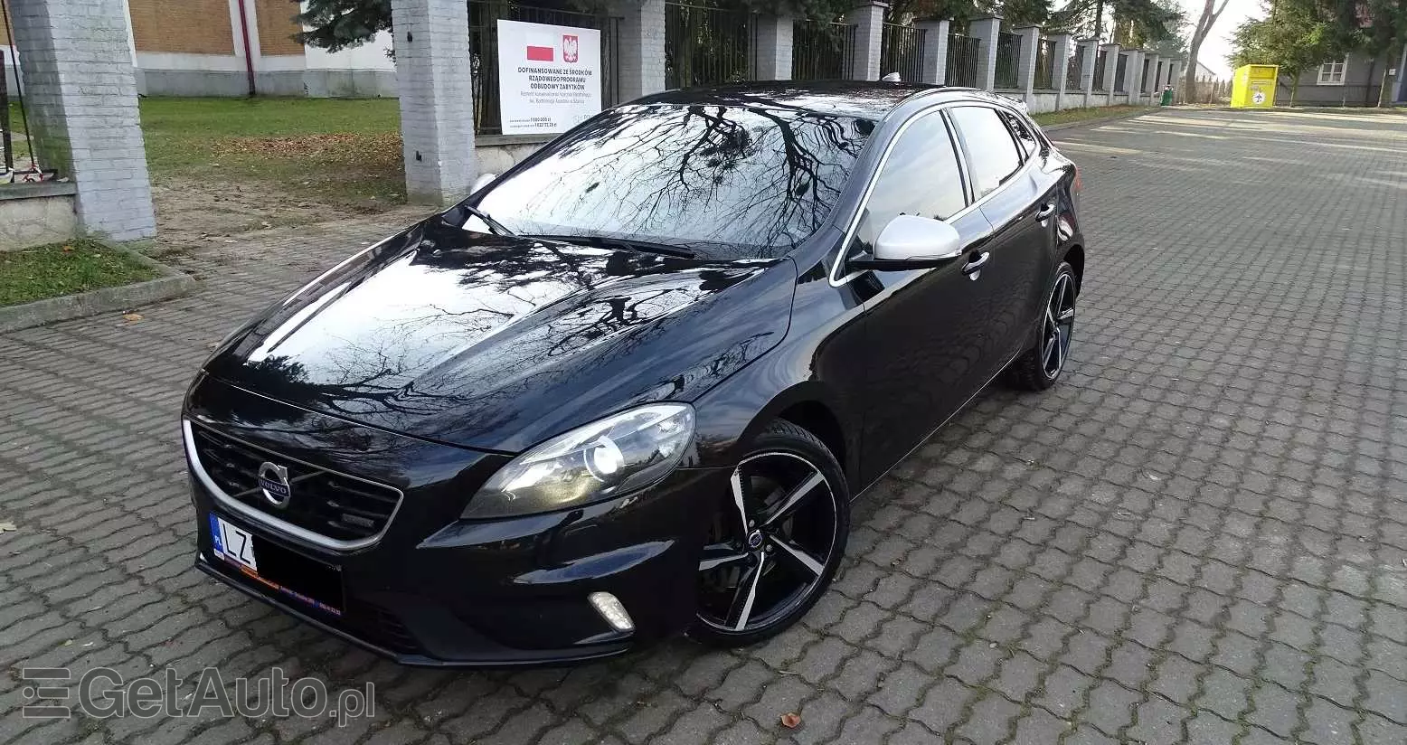 VOLVO V40 D4 Drive-E R-Design Kinetic