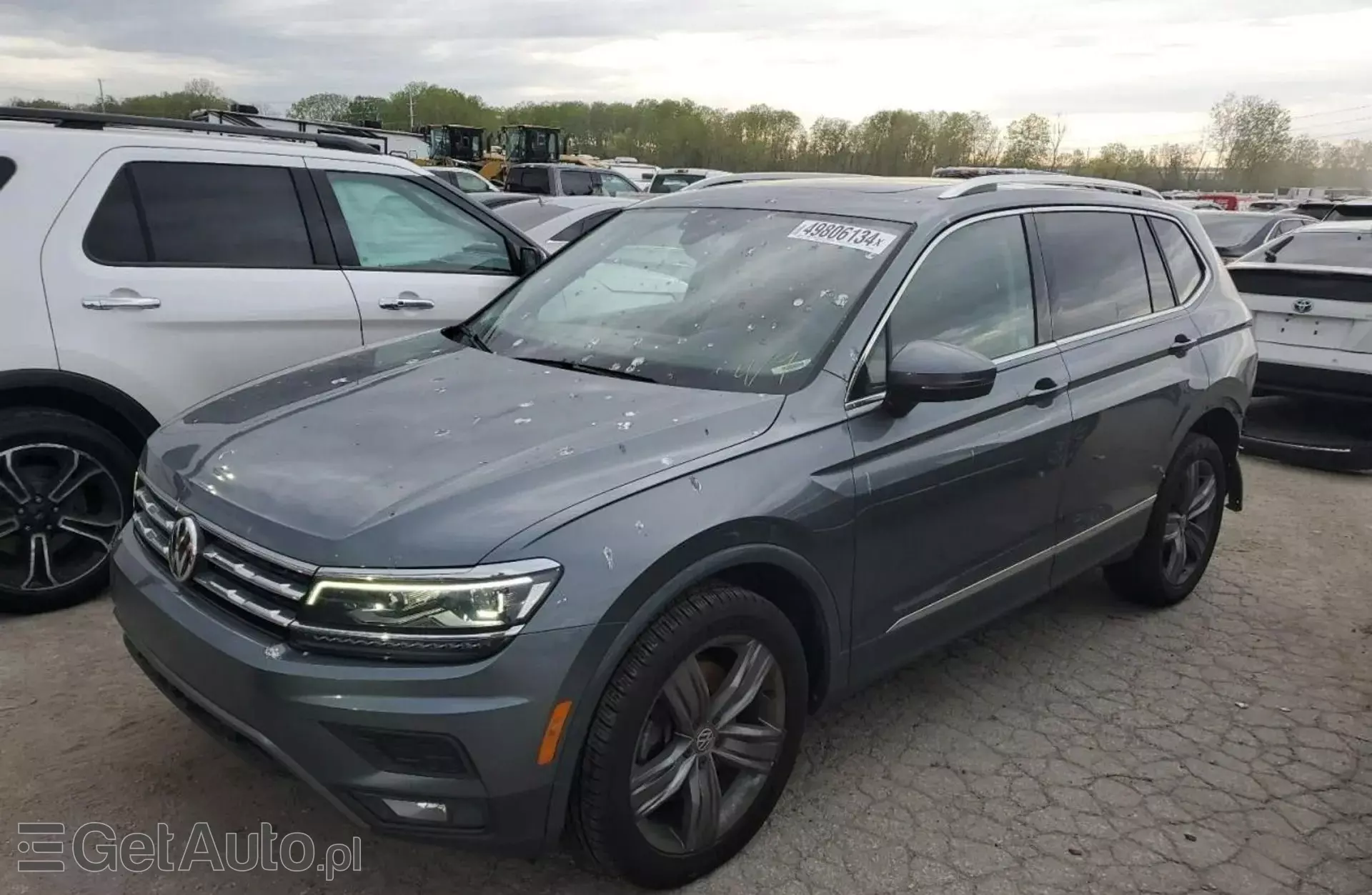 VOLKSWAGEN Tiguan 