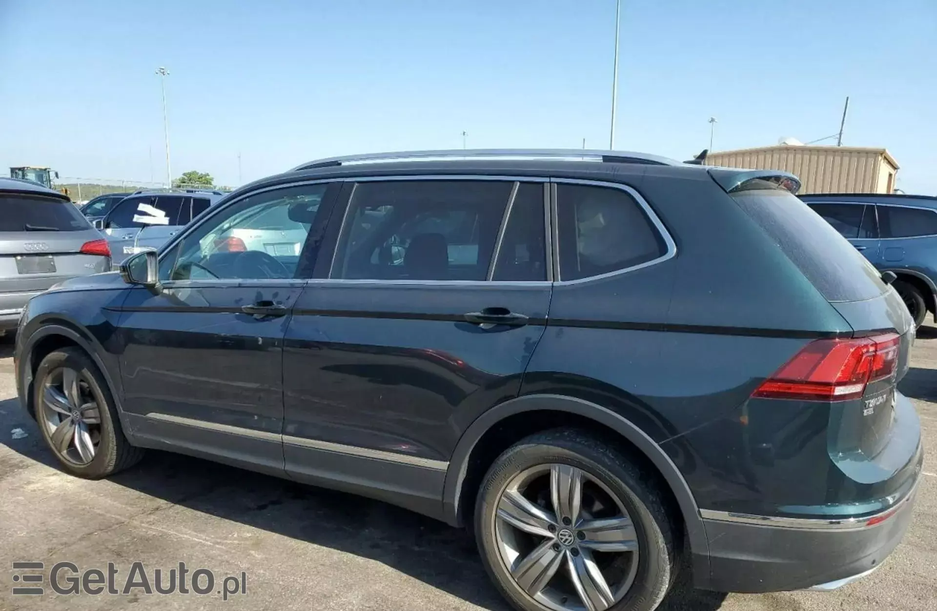 VOLKSWAGEN Tiguan 