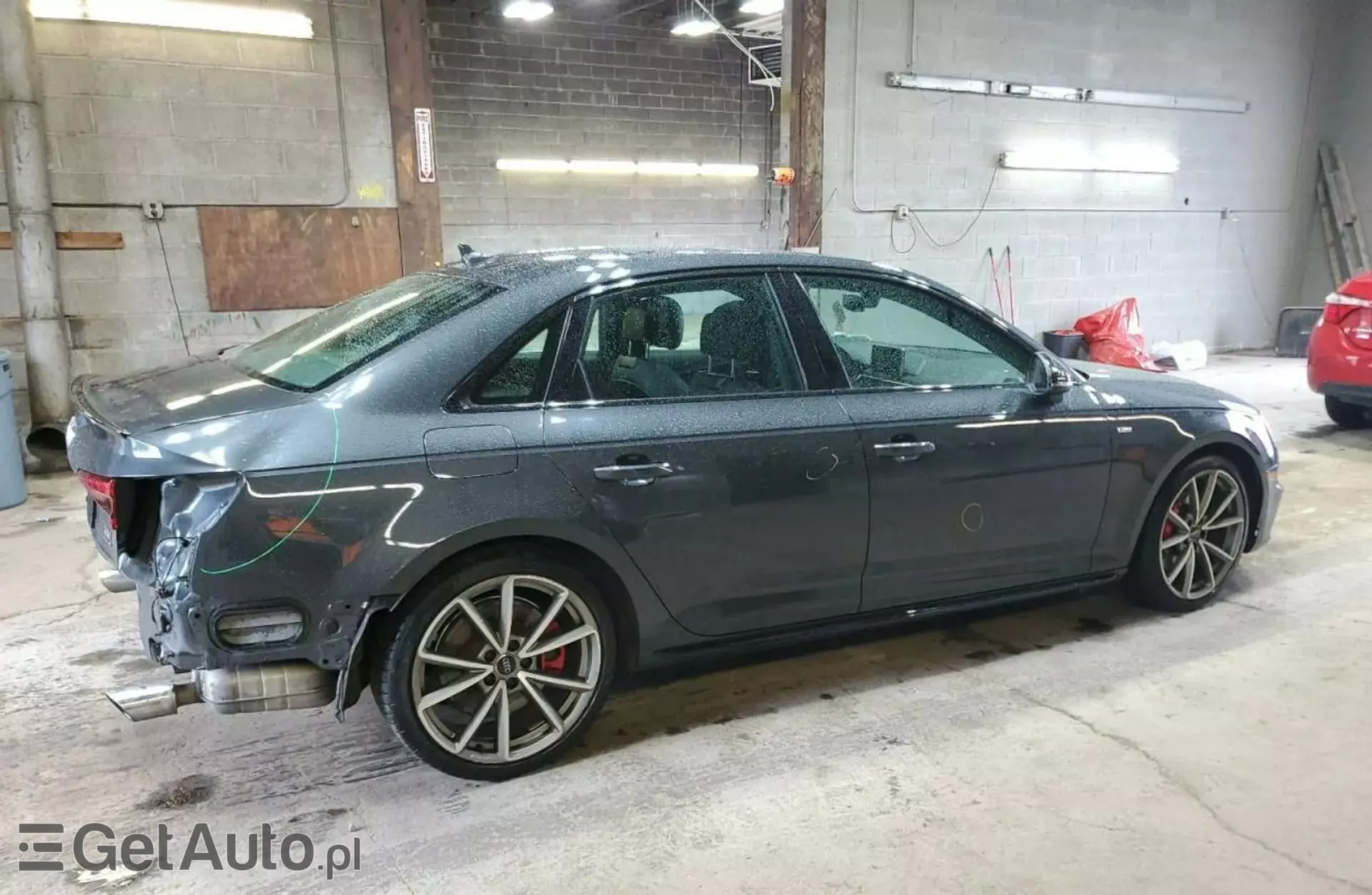 AUDI A4 