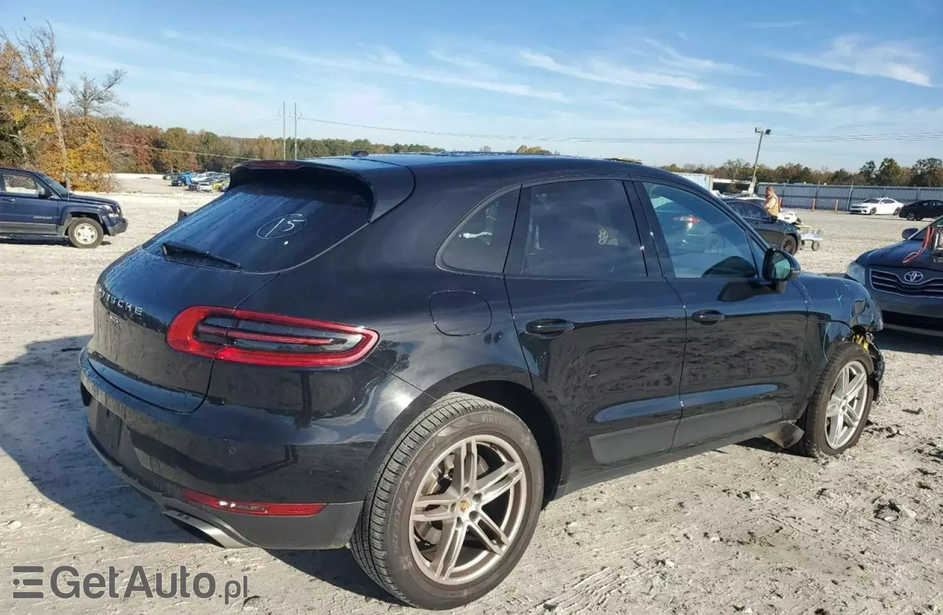 PORSCHE Macan 