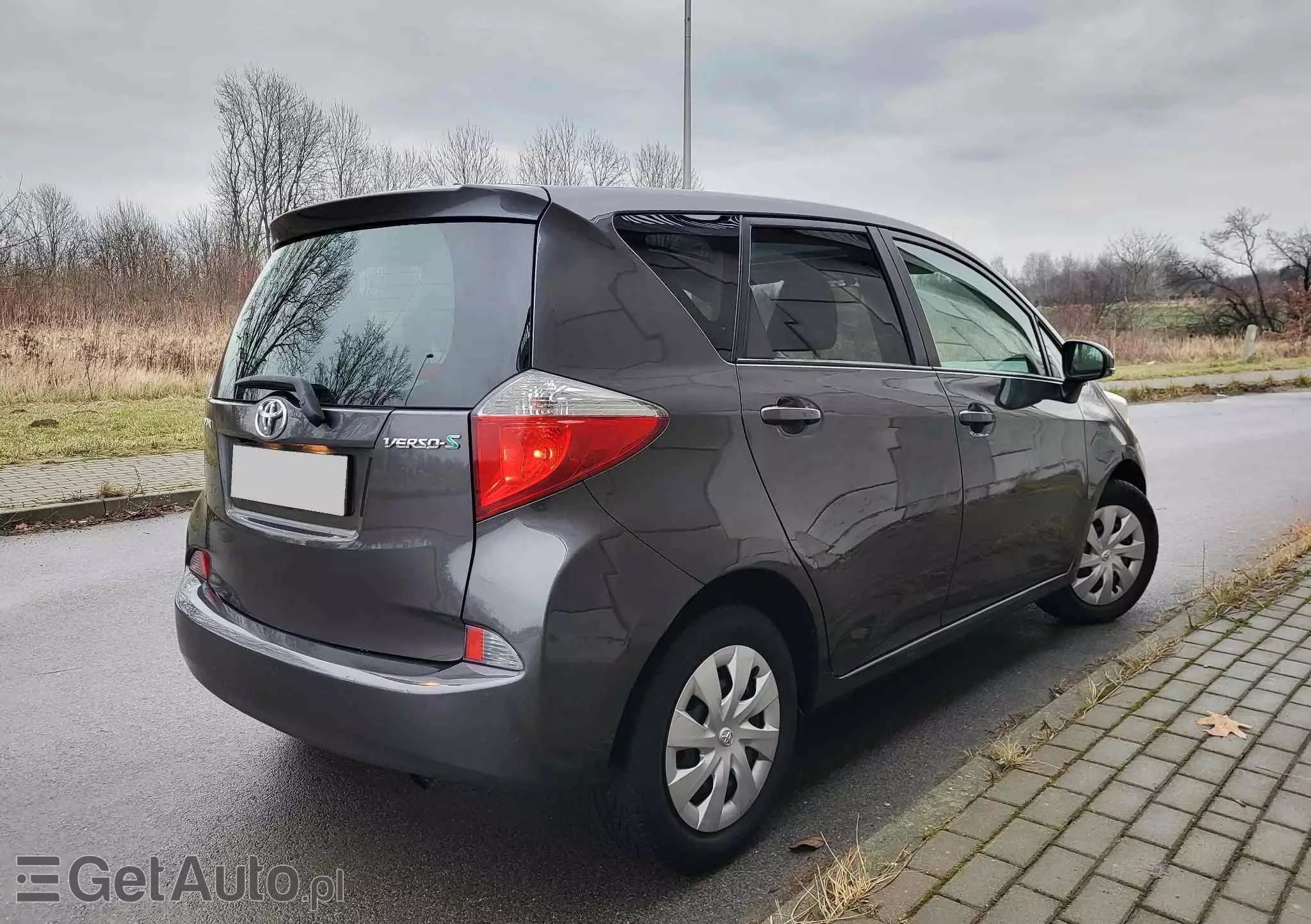 TOYOTA Verso S 