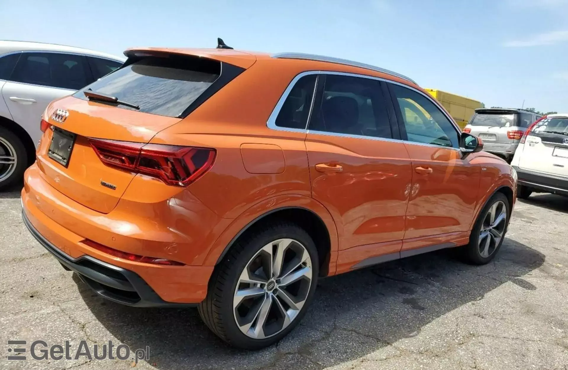 AUDI Q3 