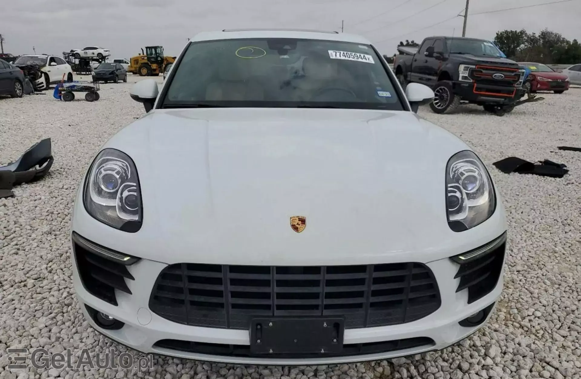 PORSCHE Macan 