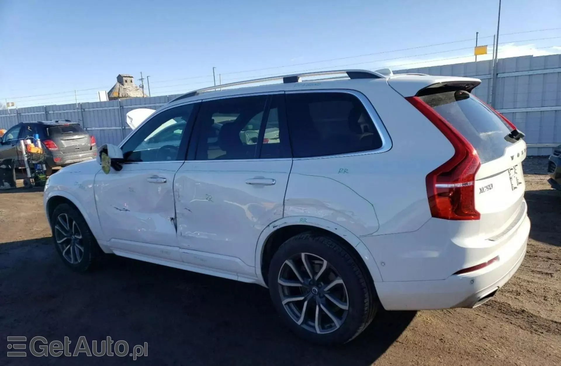 VOLVO XC90 