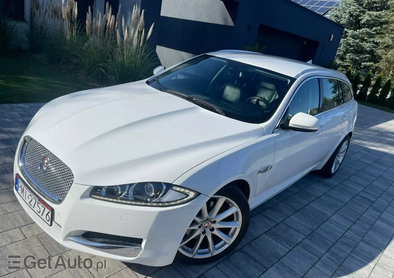 JAGUAR XF 