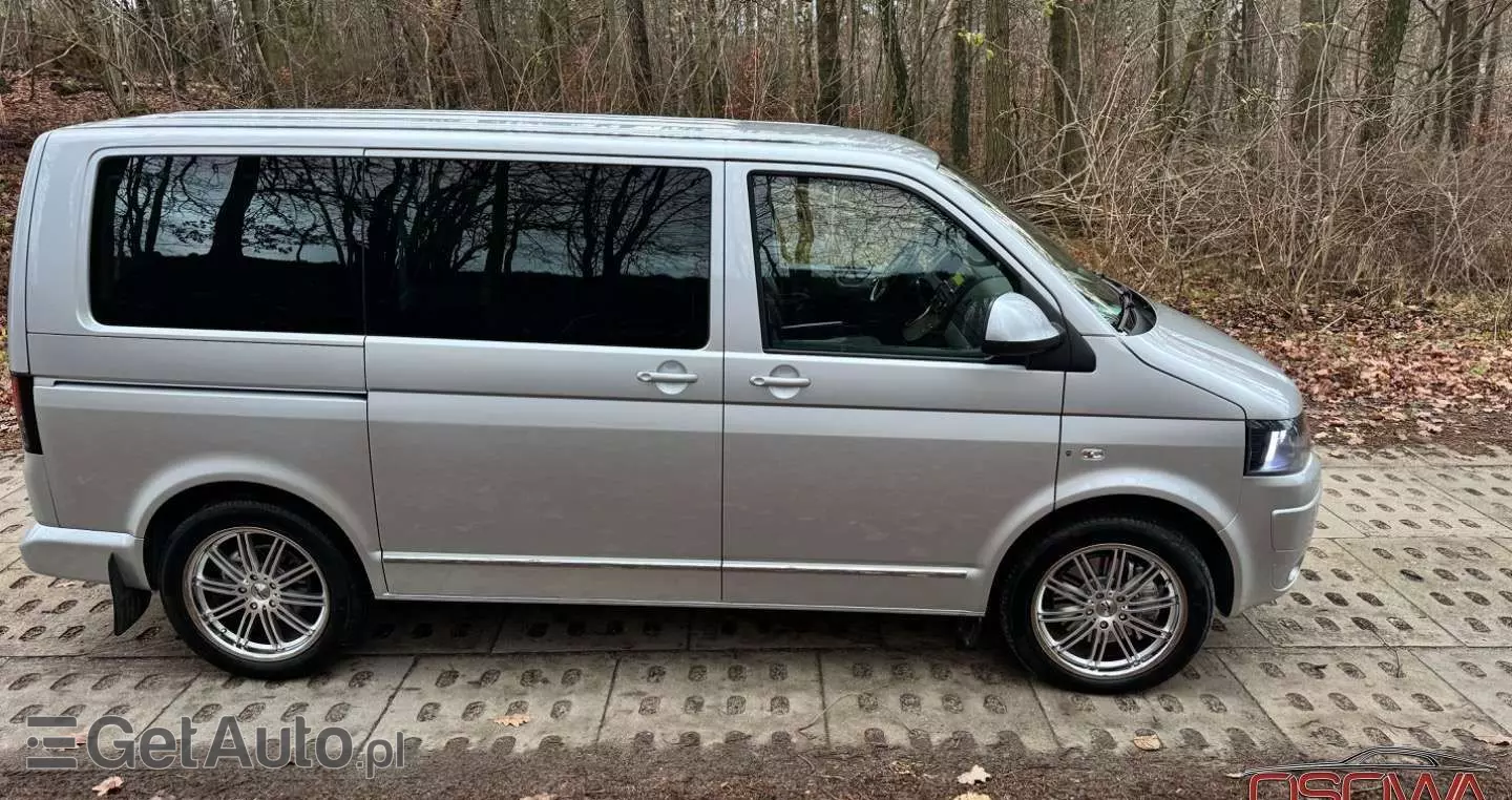 VOLKSWAGEN Multivan 