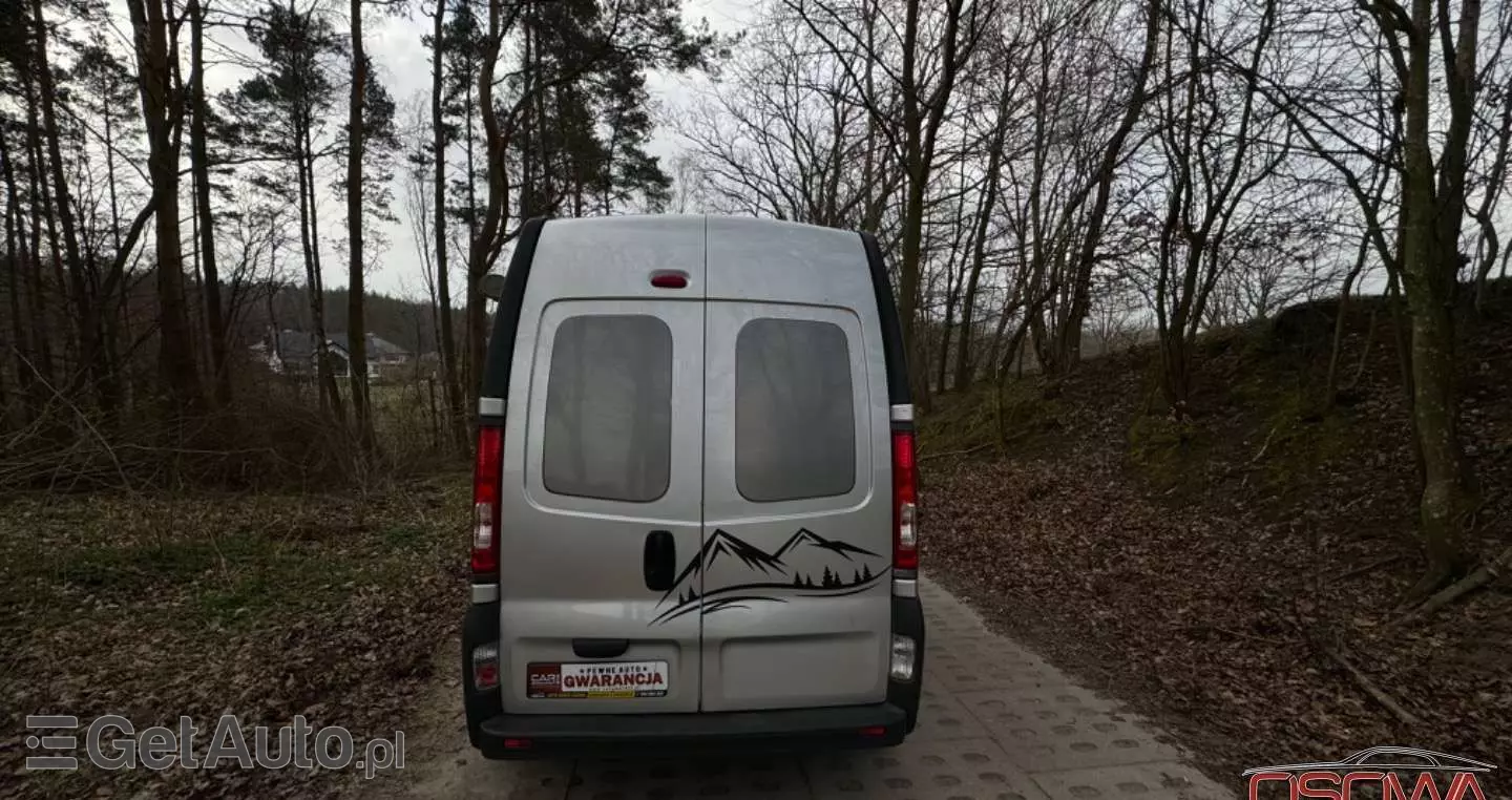 RENAULT Trafic 