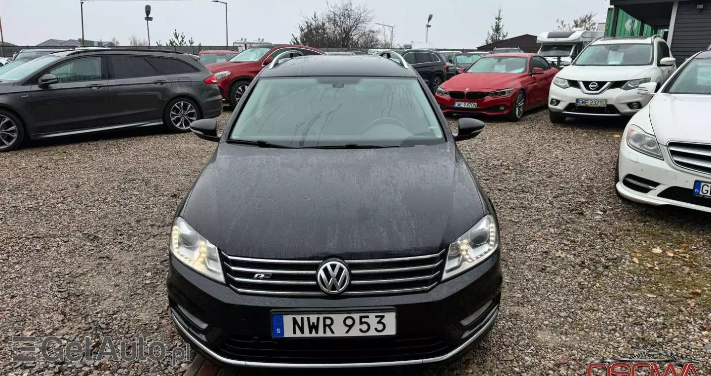 VOLKSWAGEN Passat Variant 2.0 TDI 4Motion DSG BlueMotion Tech R-Line